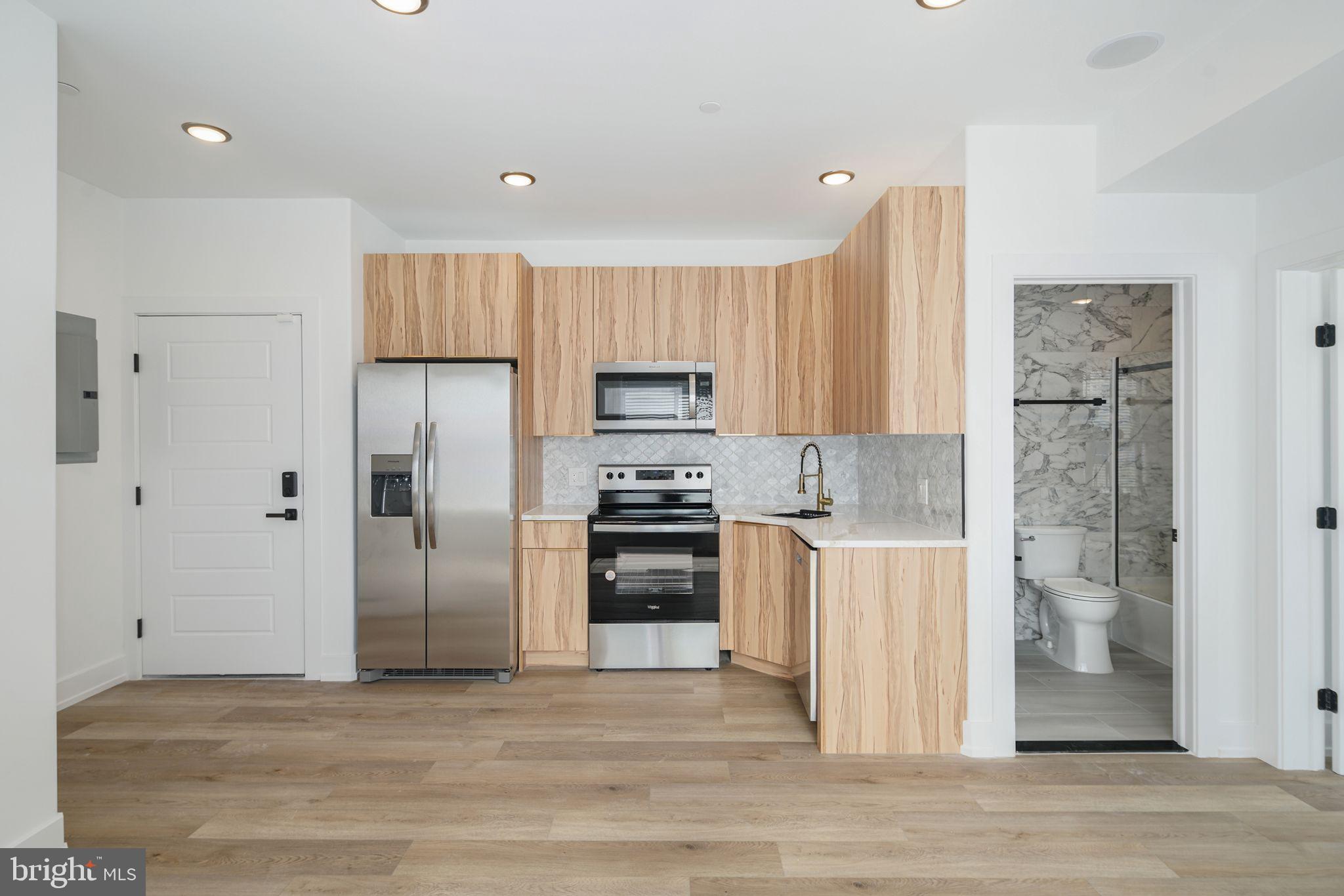 NORRIS SQUARE - Residential Lease