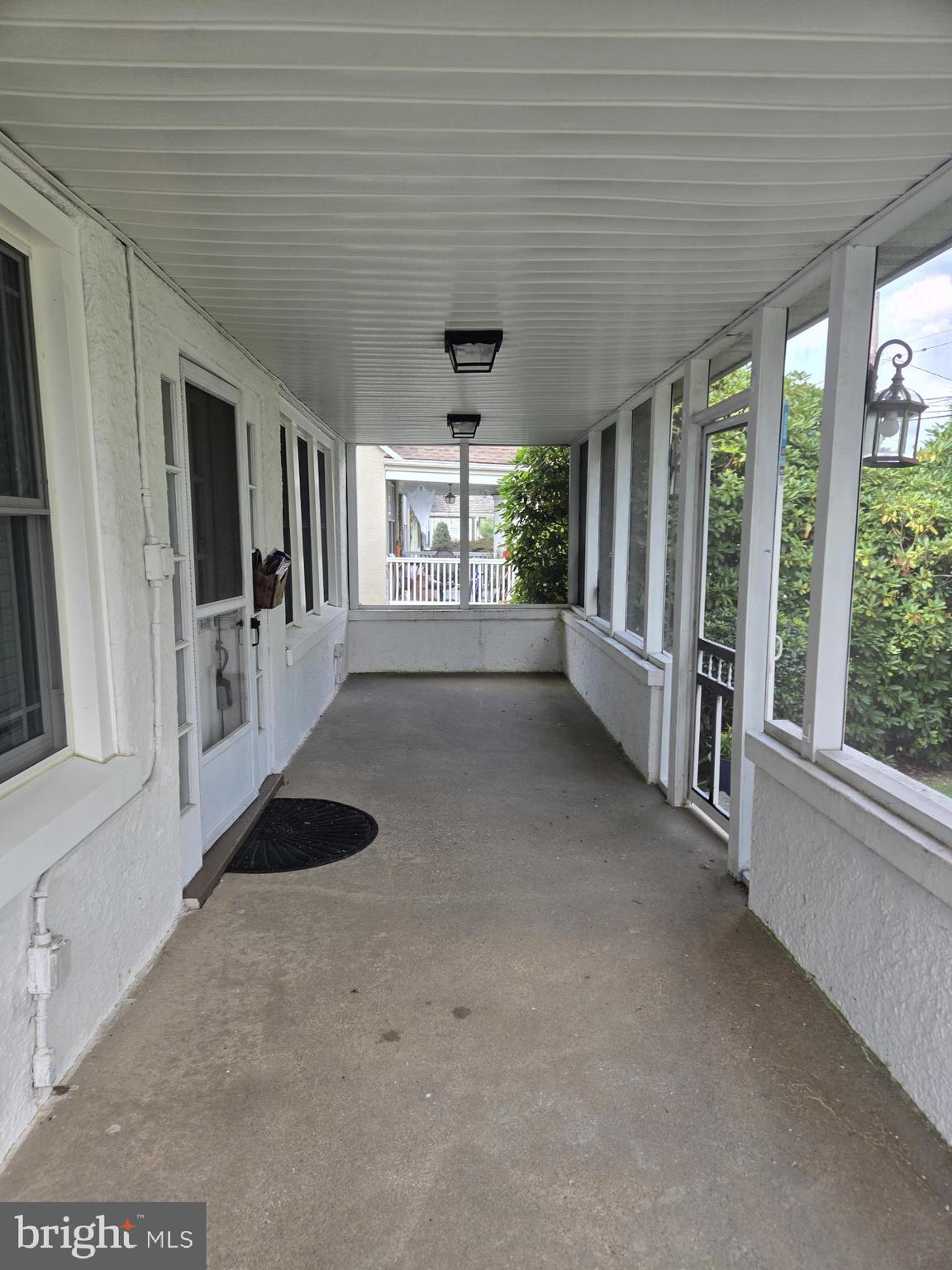 3 N CLIFTON AVENUE