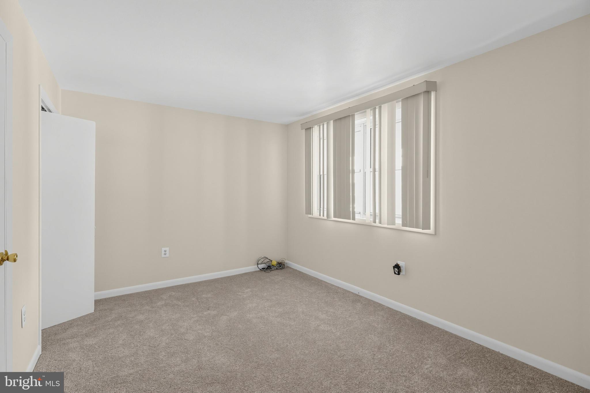 5704 COLON TERRACE