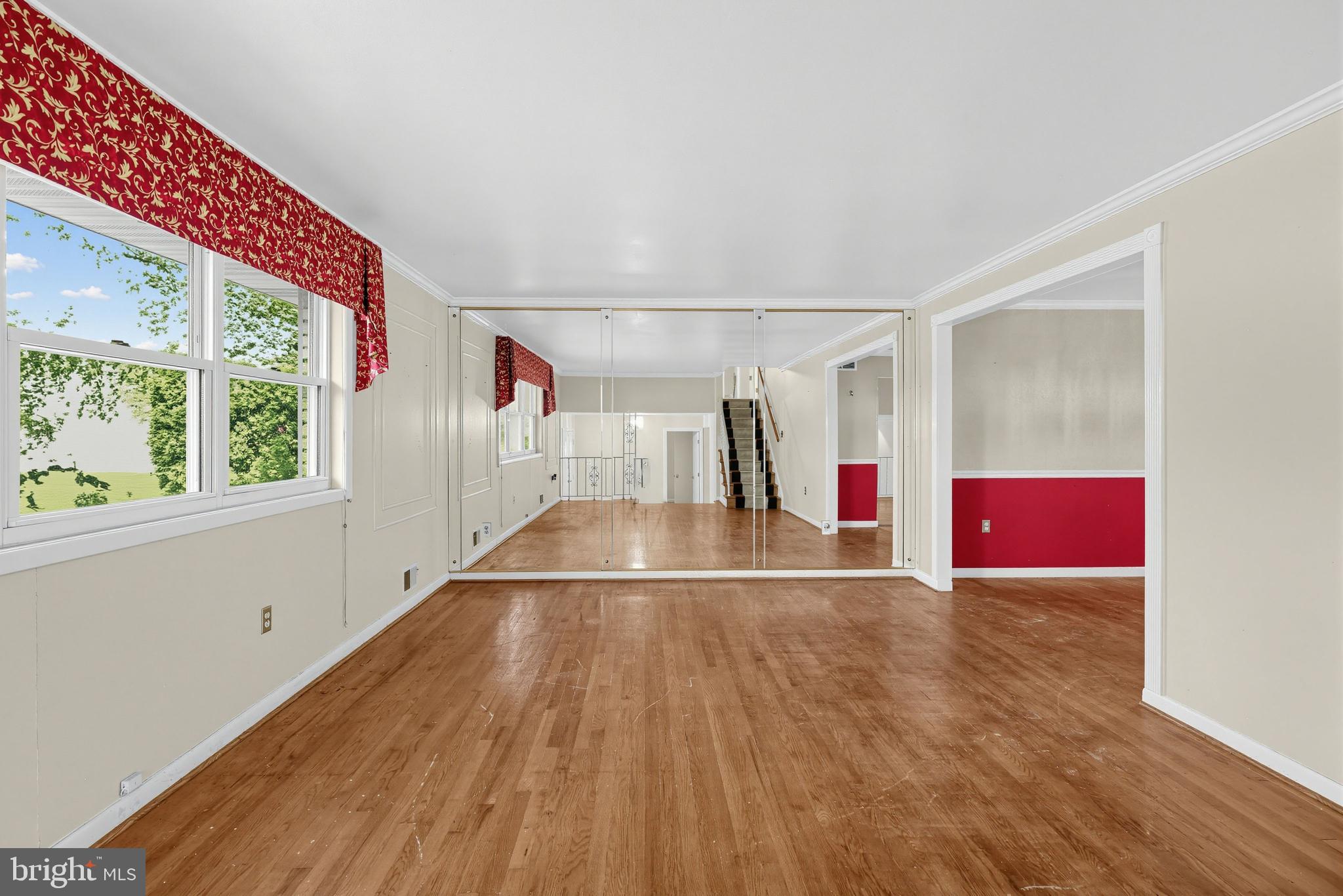 5704 COLON TERRACE
