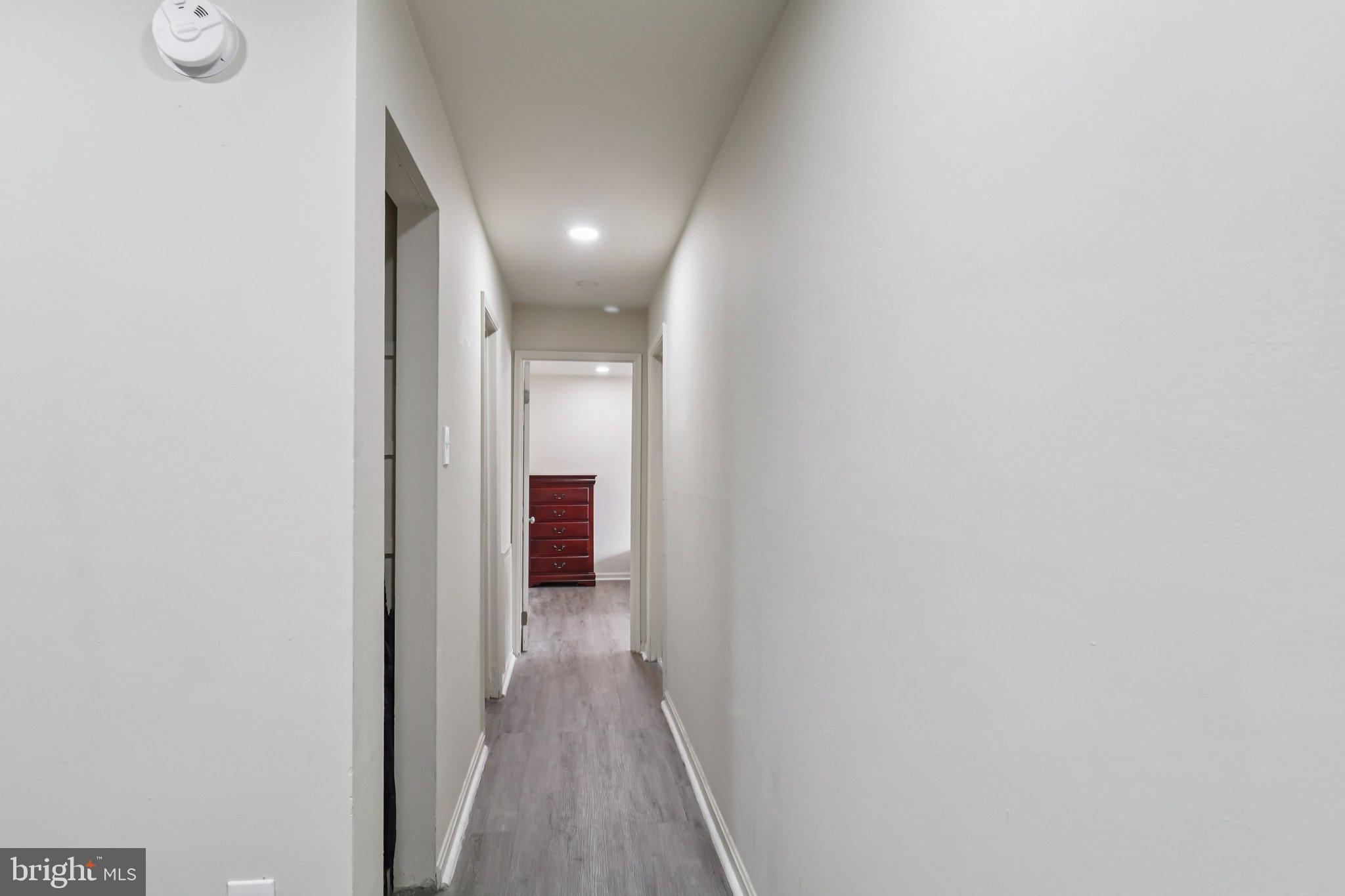 MAYFLOWER SQUARE - Residential