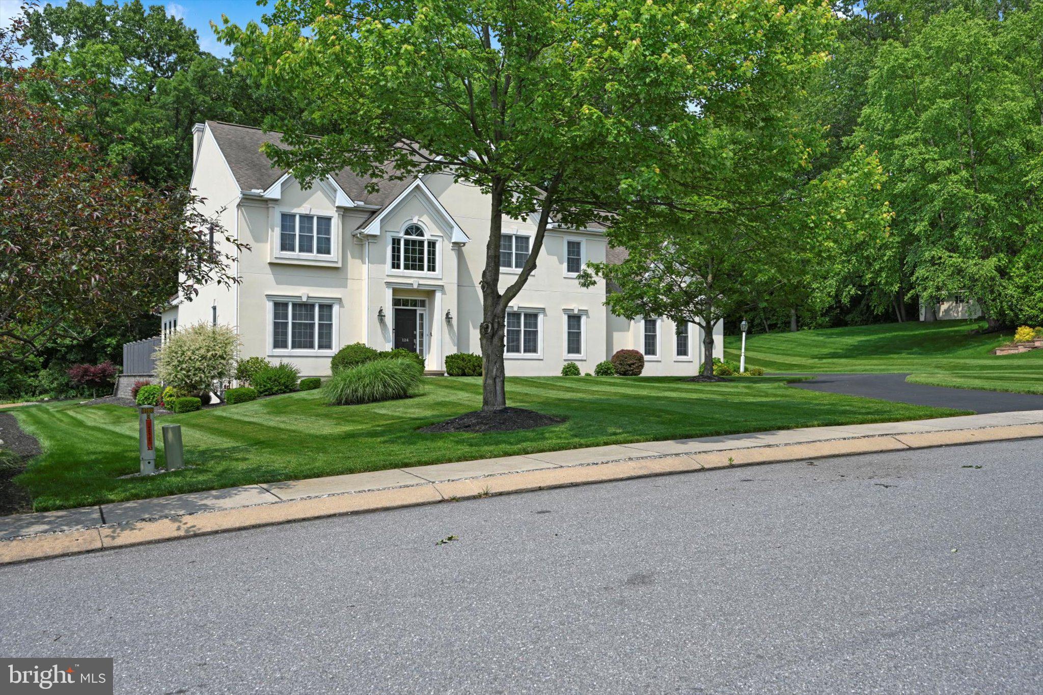124 SILVER DRIVE