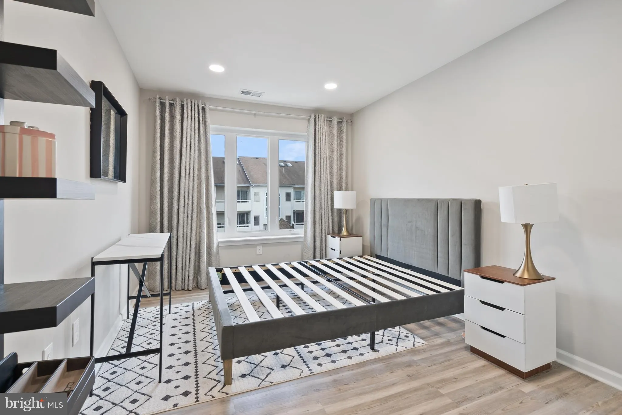 Philadelphia, Pennsylvania 19114, United States, 2 Bedrooms Bedrooms, ,3 BathroomsBathrooms,Residential,Contingent,80882