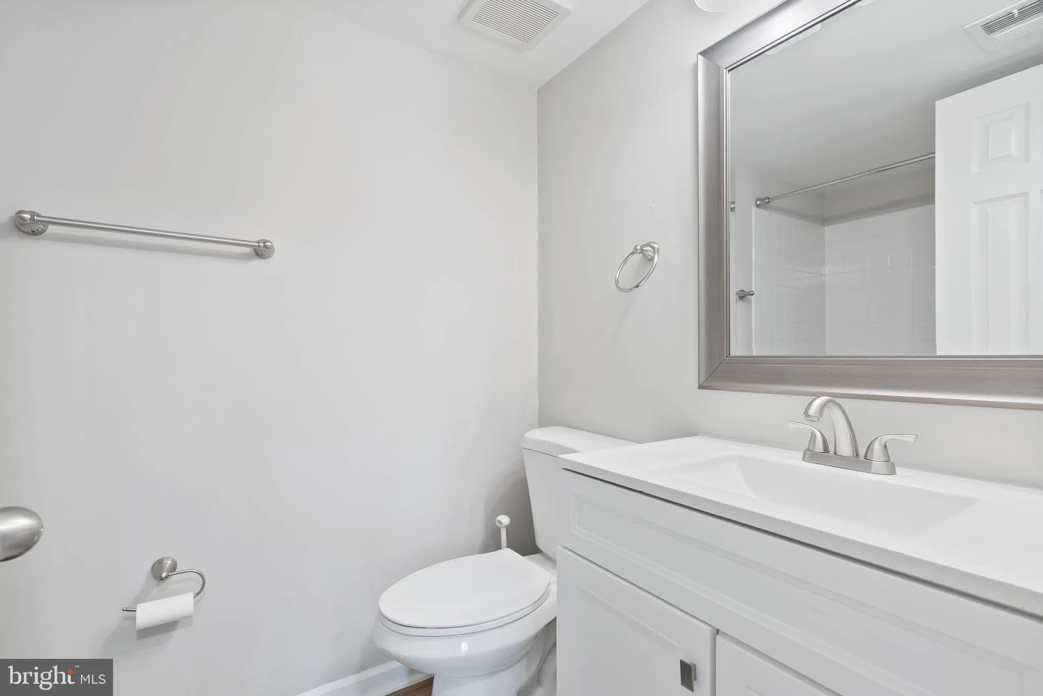 Philadelphia, Pennsylvania 19114, United States, 2 Bedrooms Bedrooms, ,3 BathroomsBathrooms,Residential,Contingent,80882