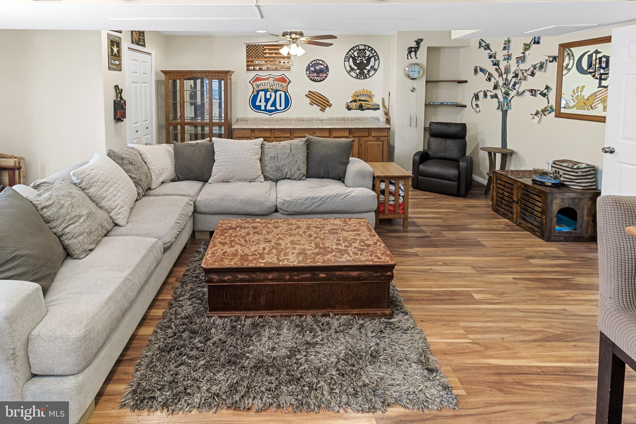 INWOOD MEADOWS - Residential