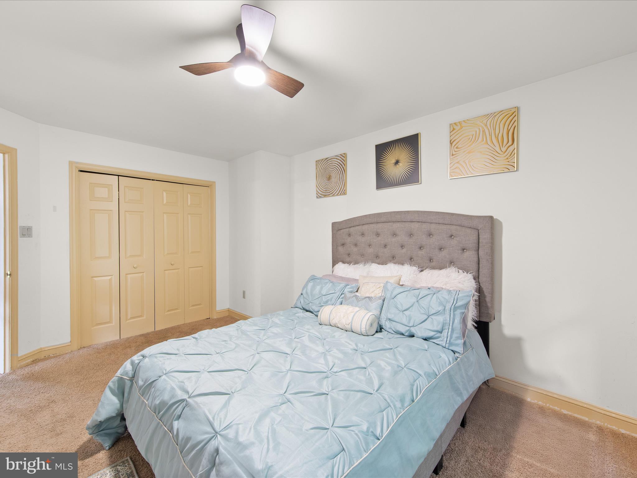 VILLAGE IN THE PARK - Residential