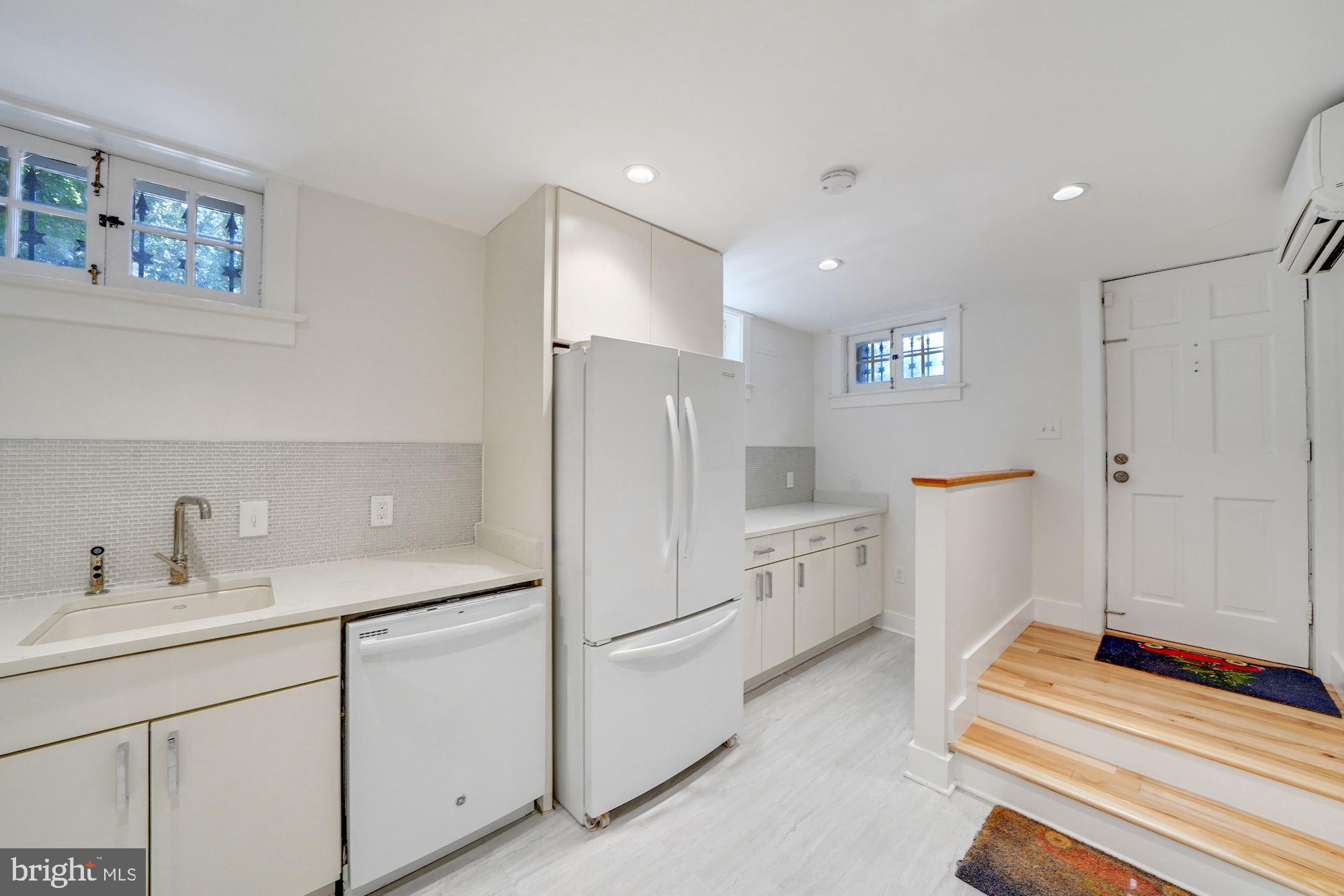 GEORGETOWN - Residential