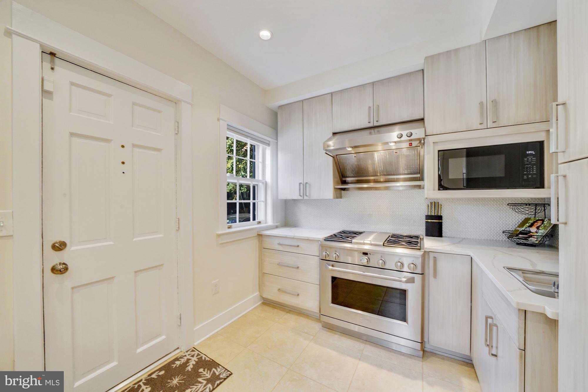 GEORGETOWN - Residential