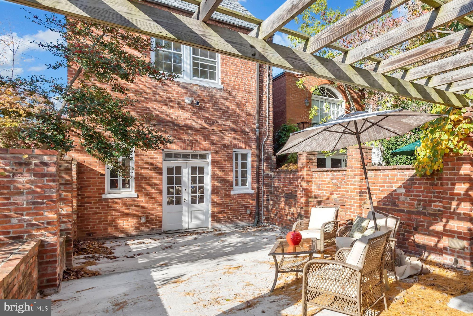 GEORGETOWN - Residential