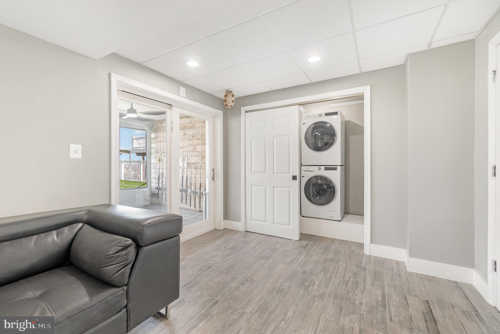 MILLERS ISLAND - Residential