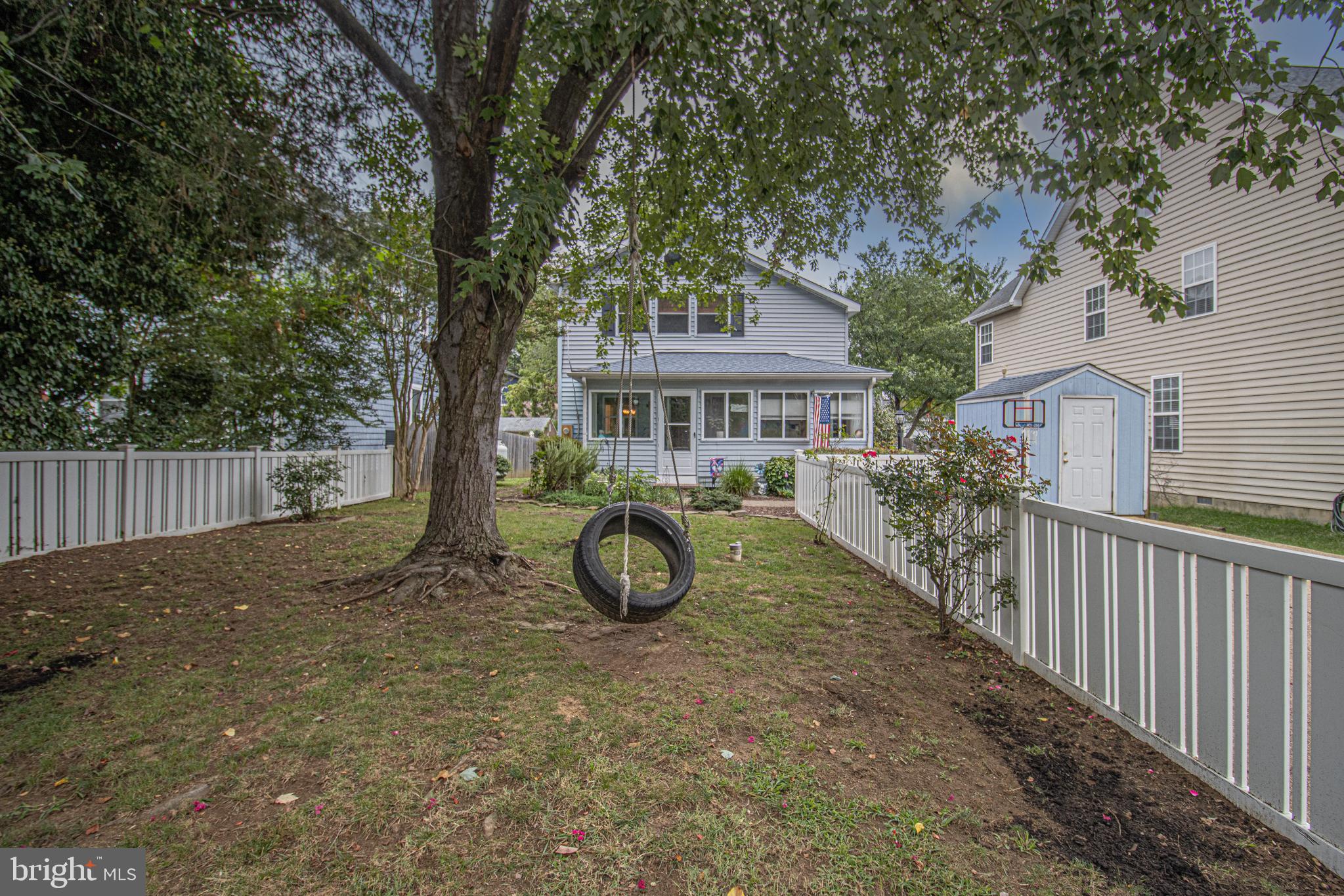427 MAGNOLIA DRIVE