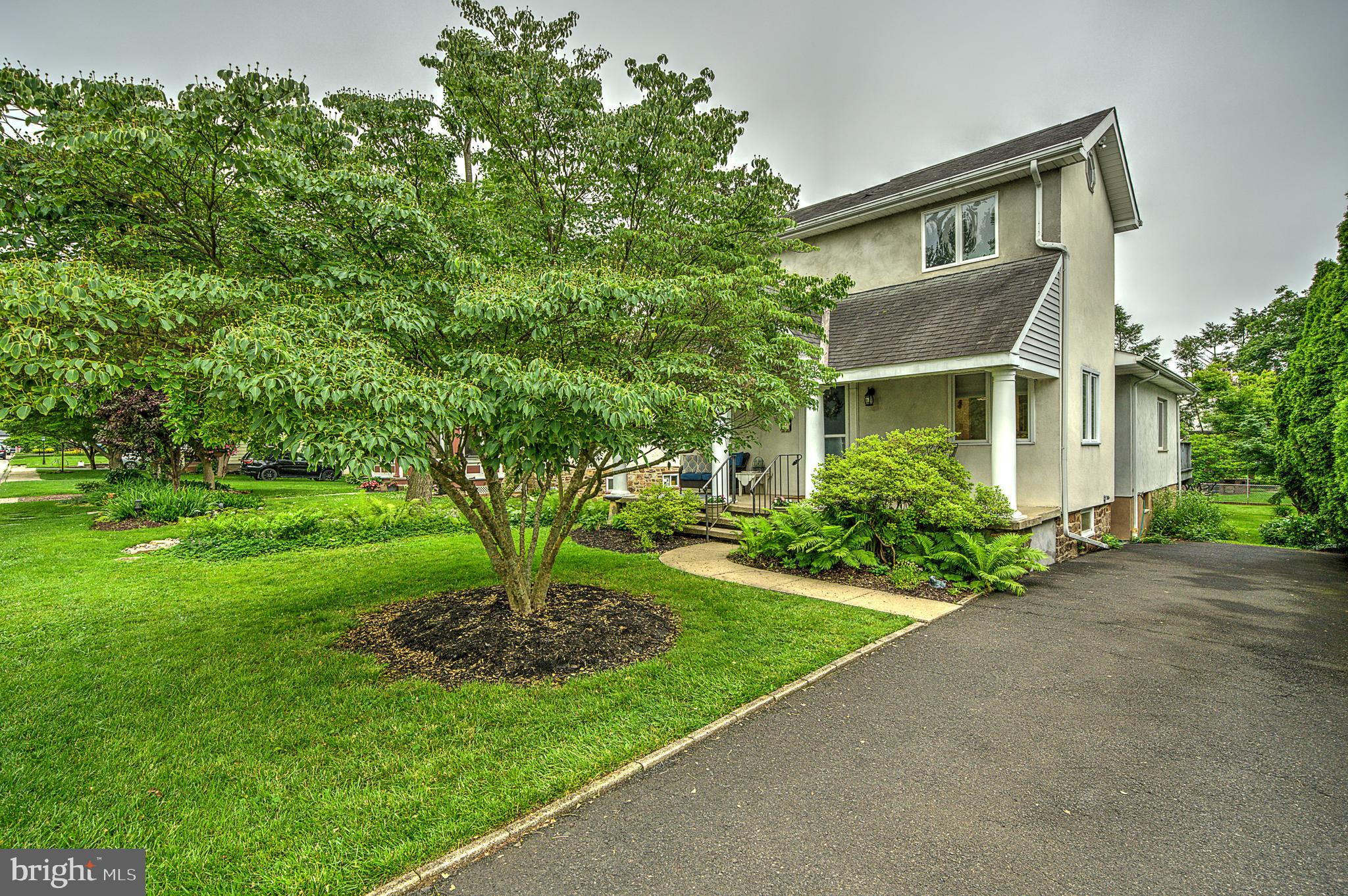 20 GROVE AVENUE
