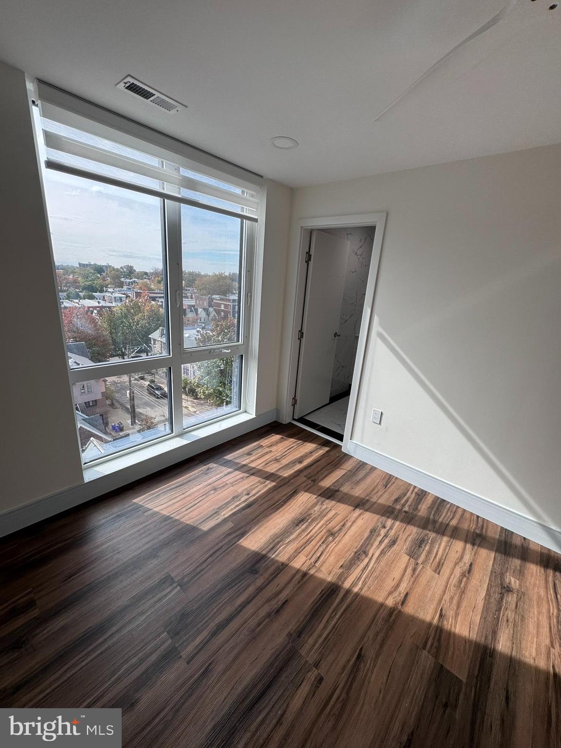 UNIVERSITY CITY - Residential Lease