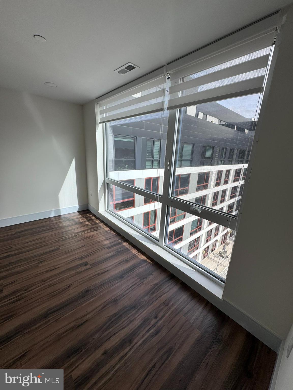 UNIVERSITY CITY - Residential Lease