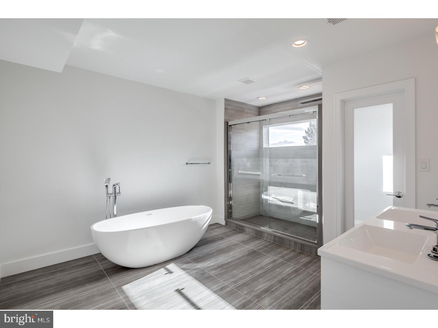 OLDE KENSINGTON - Residential