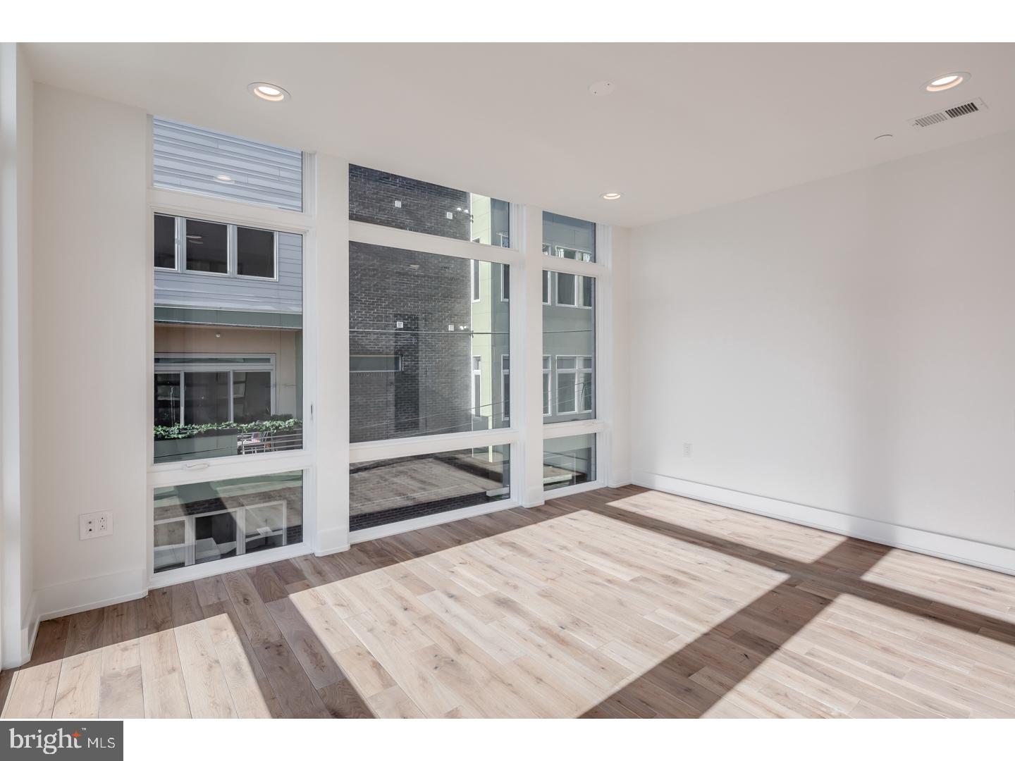 OLDE KENSINGTON - Residential