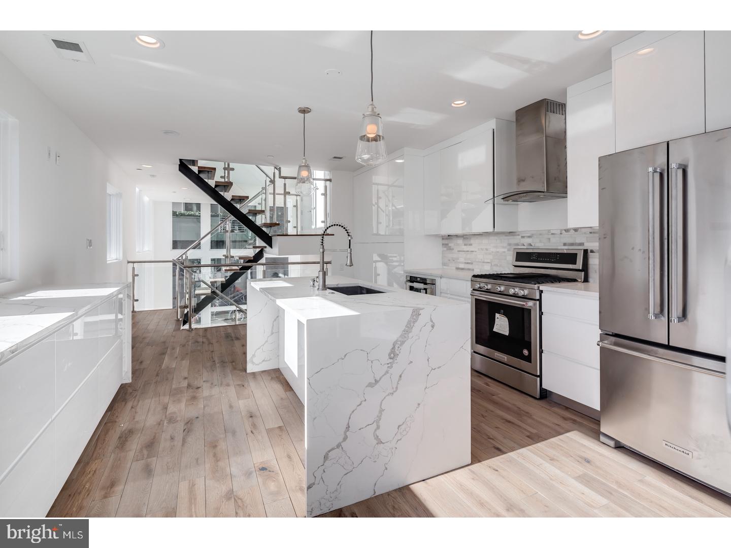 OLDE KENSINGTON - Residential