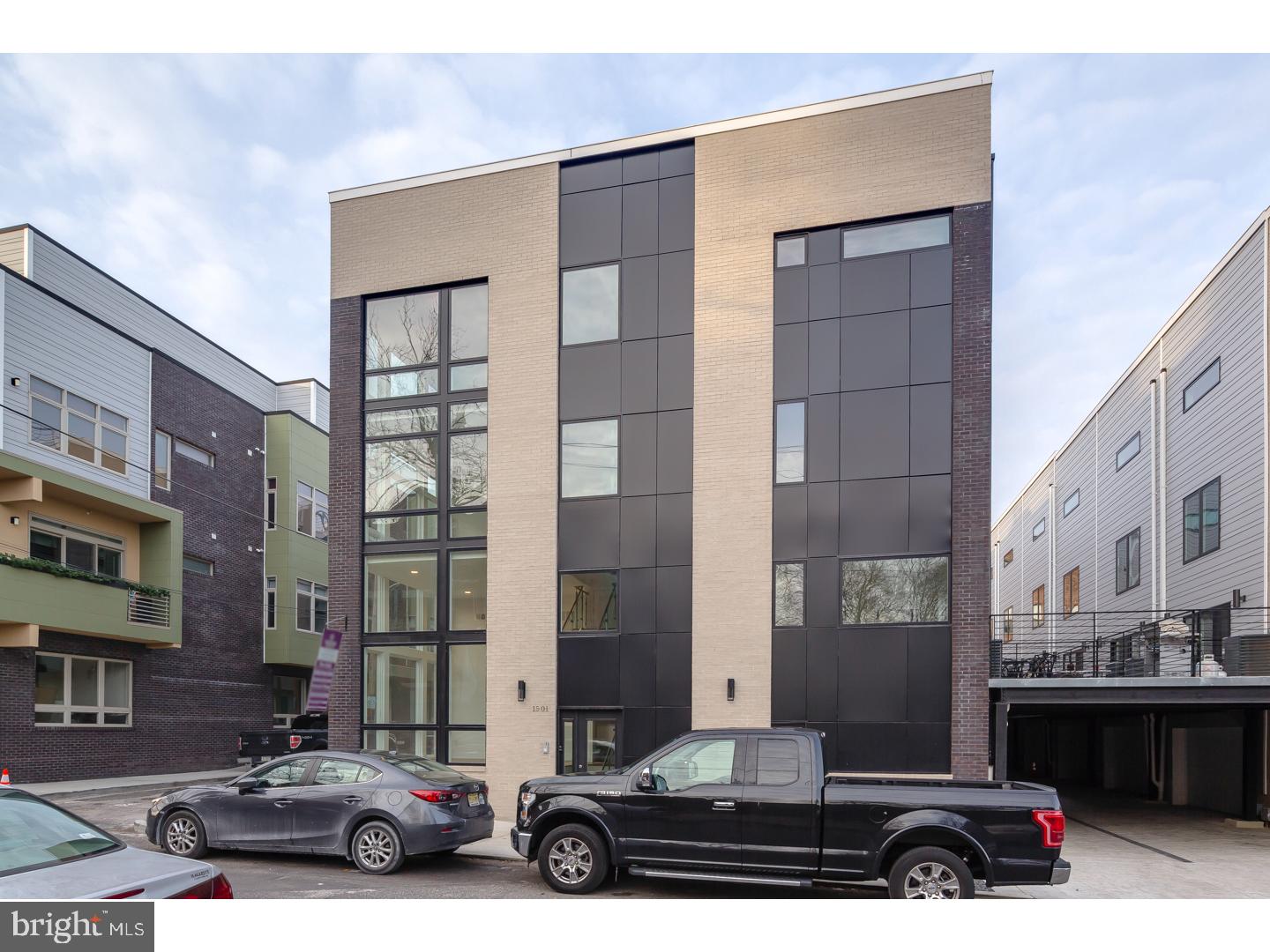 OLDE KENSINGTON - Residential