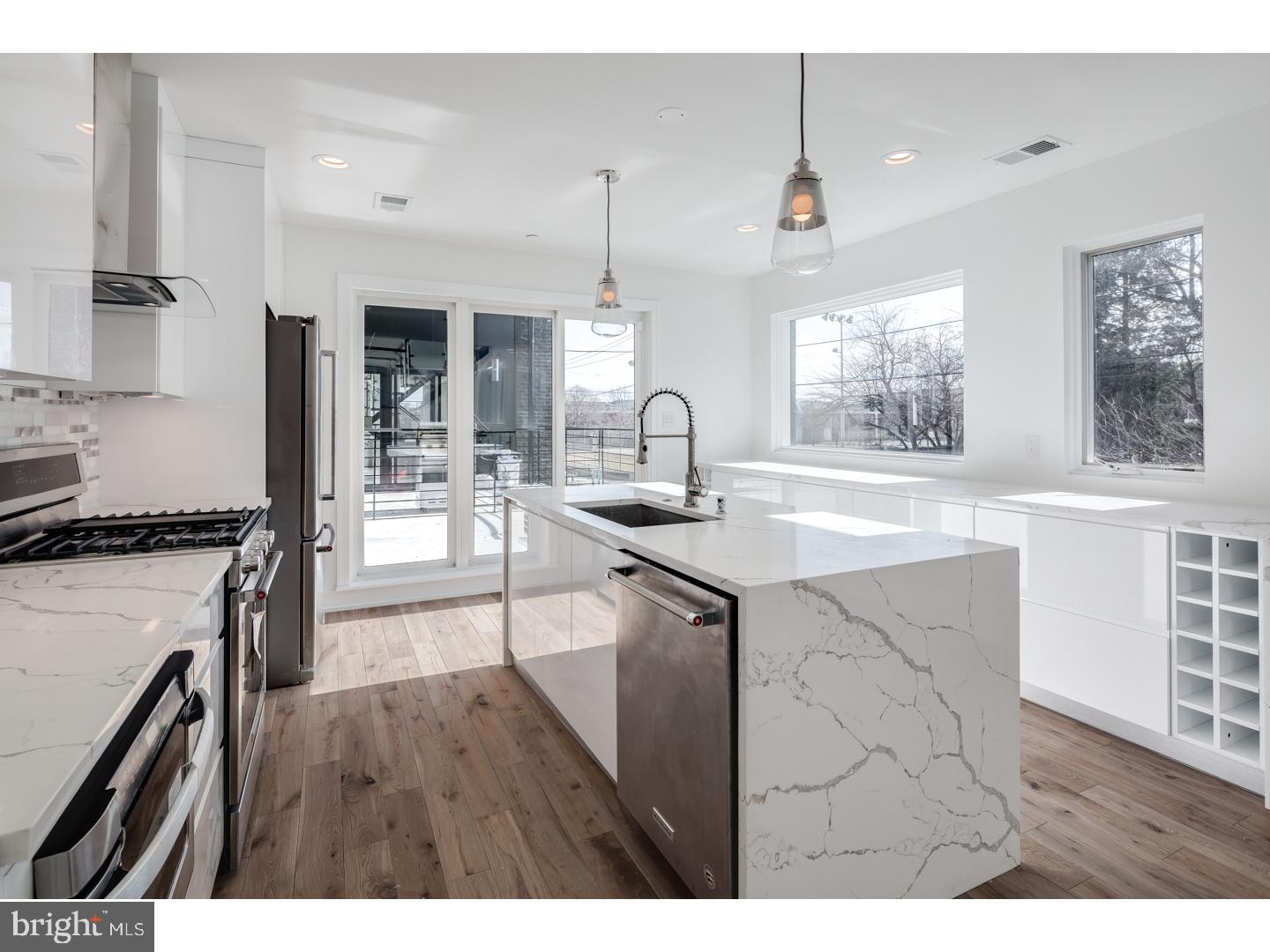 OLDE KENSINGTON - Residential