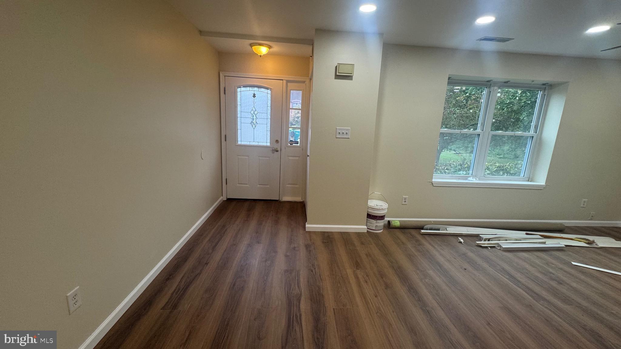 HOLLYBROOKE - Residential Lease