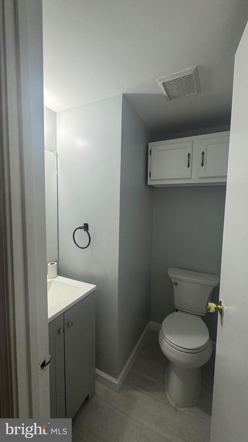 HOLLYBROOKE - Residential Lease