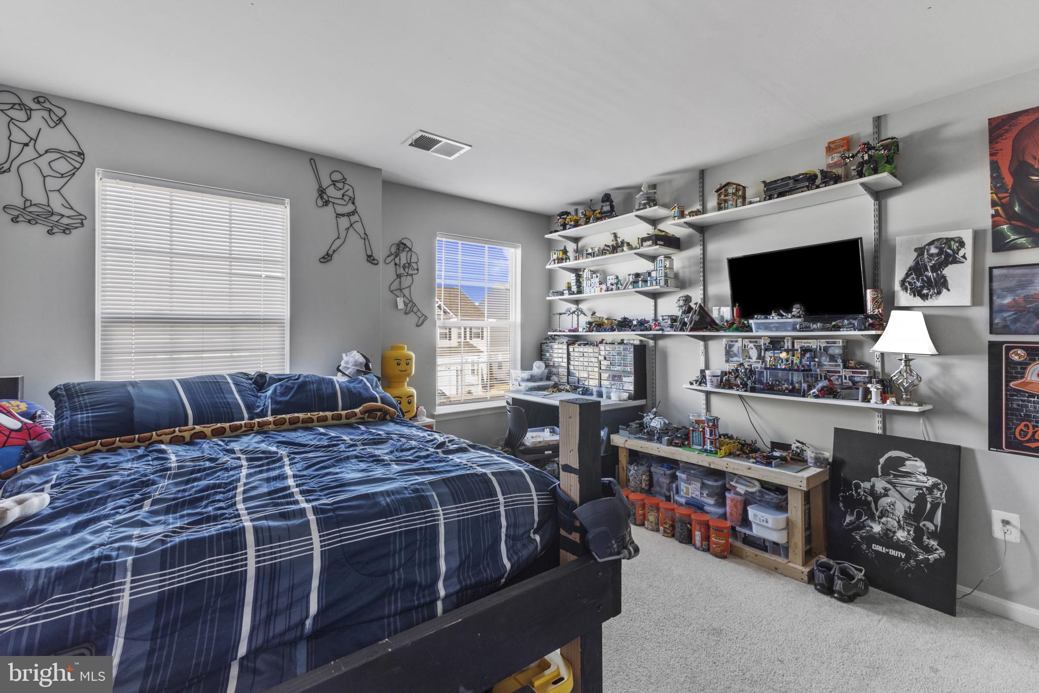 SHEPHERD VILLAGE - Residential