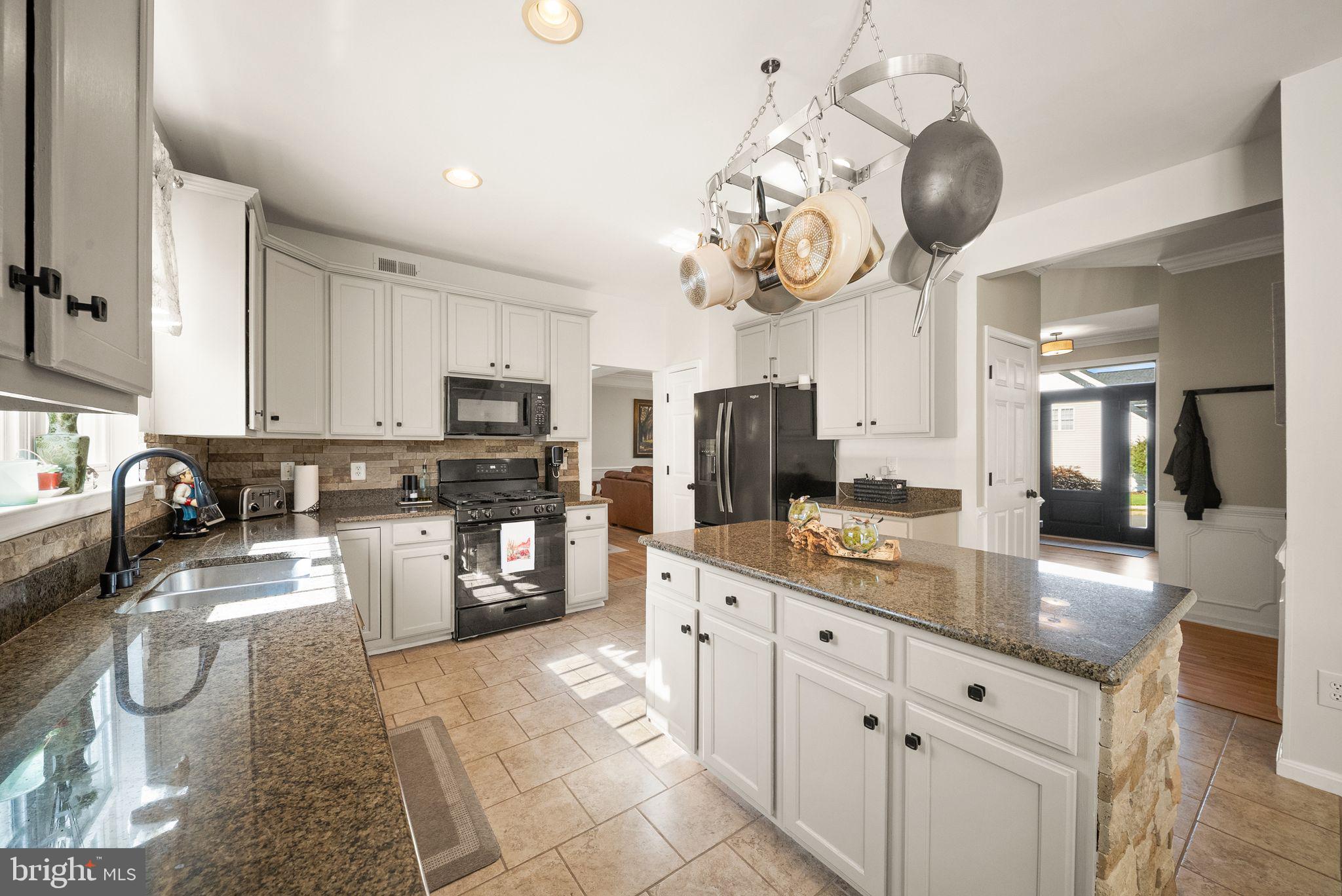 9009 PADDINGTON COURT