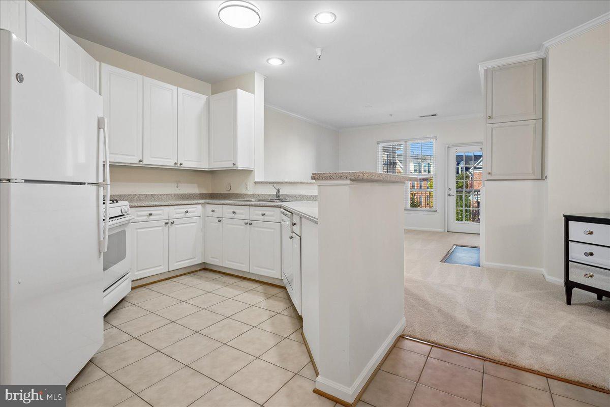 815 BRANCH DRIVE 304