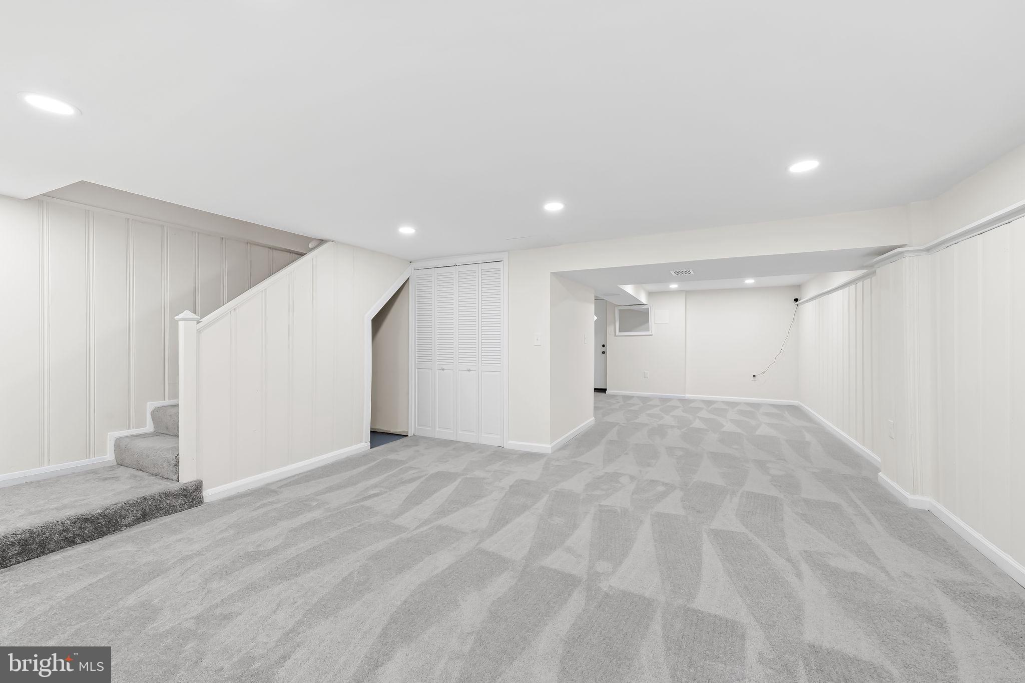 RAMBLEWOOD - Residential