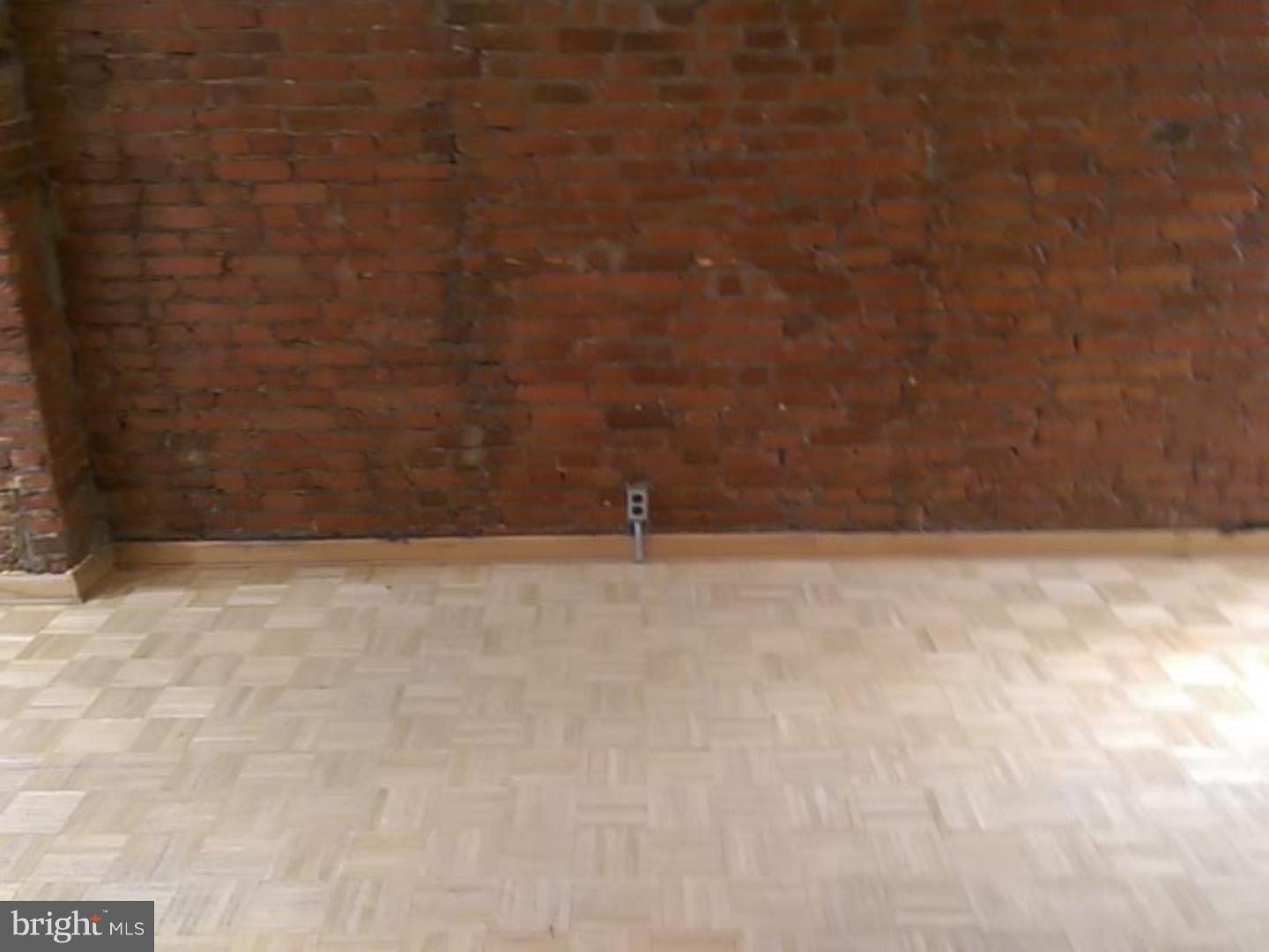 FAIRMOUNT - Residential