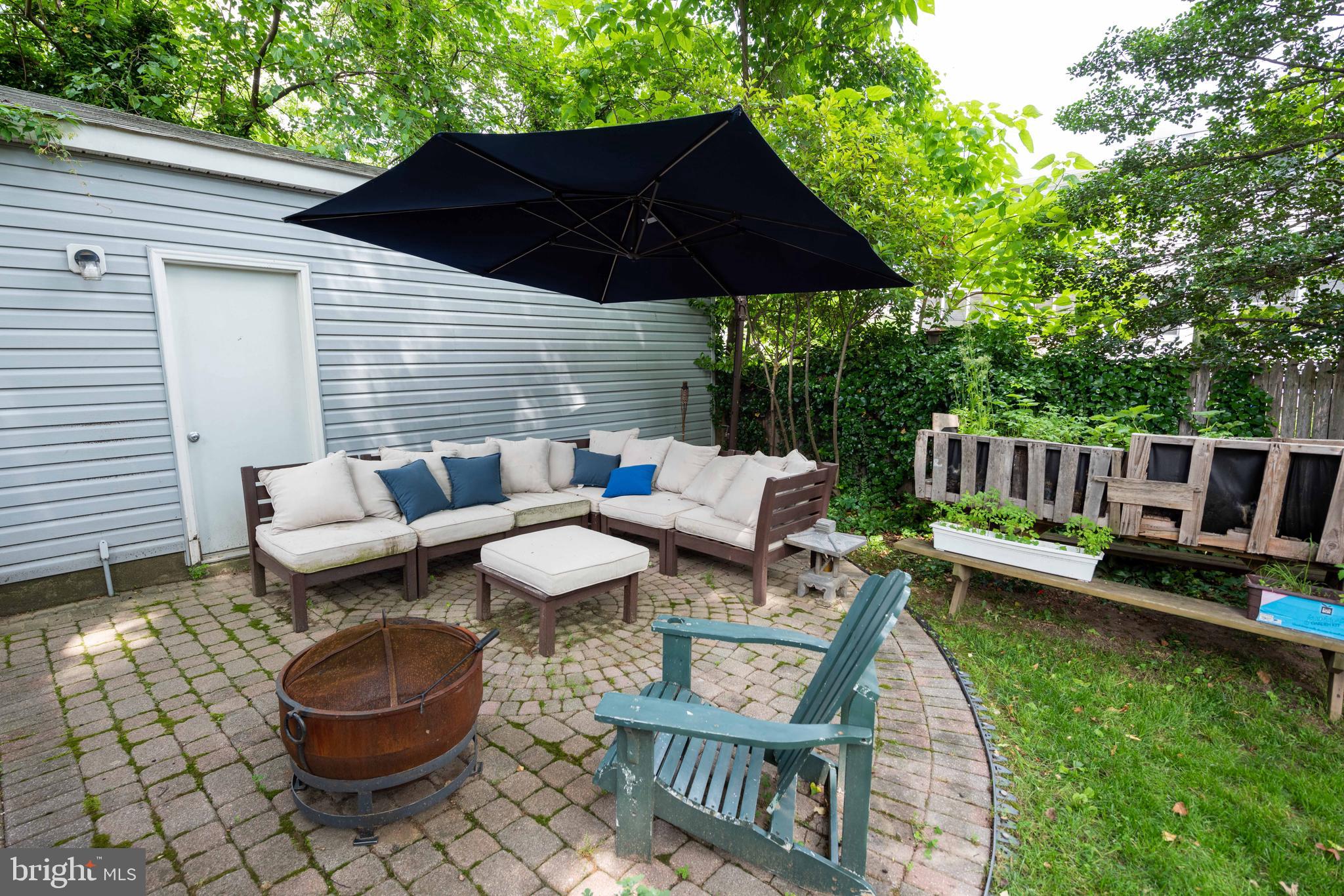 EMMA P HUME - Residential Lease