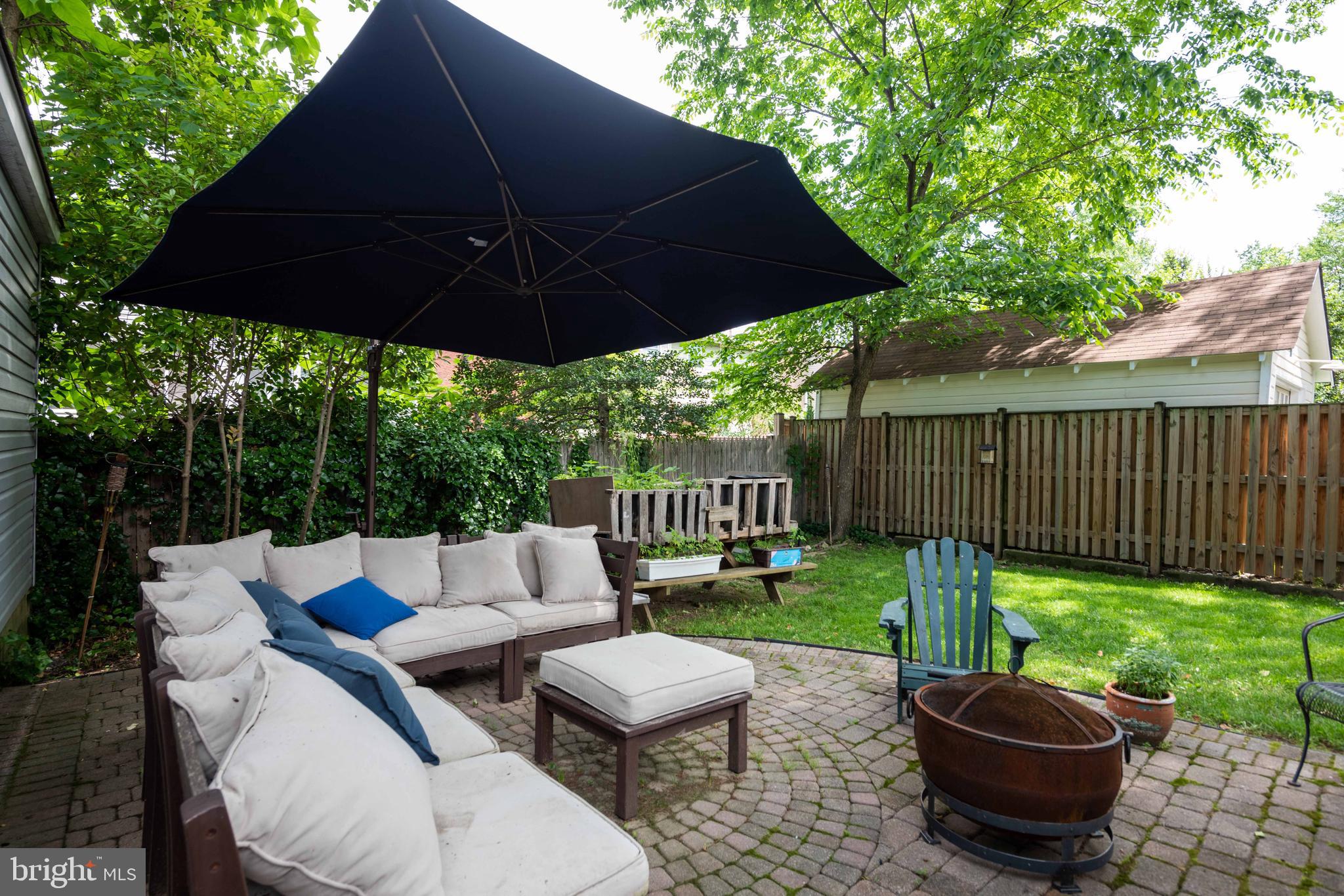 EMMA P HUME - Residential Lease