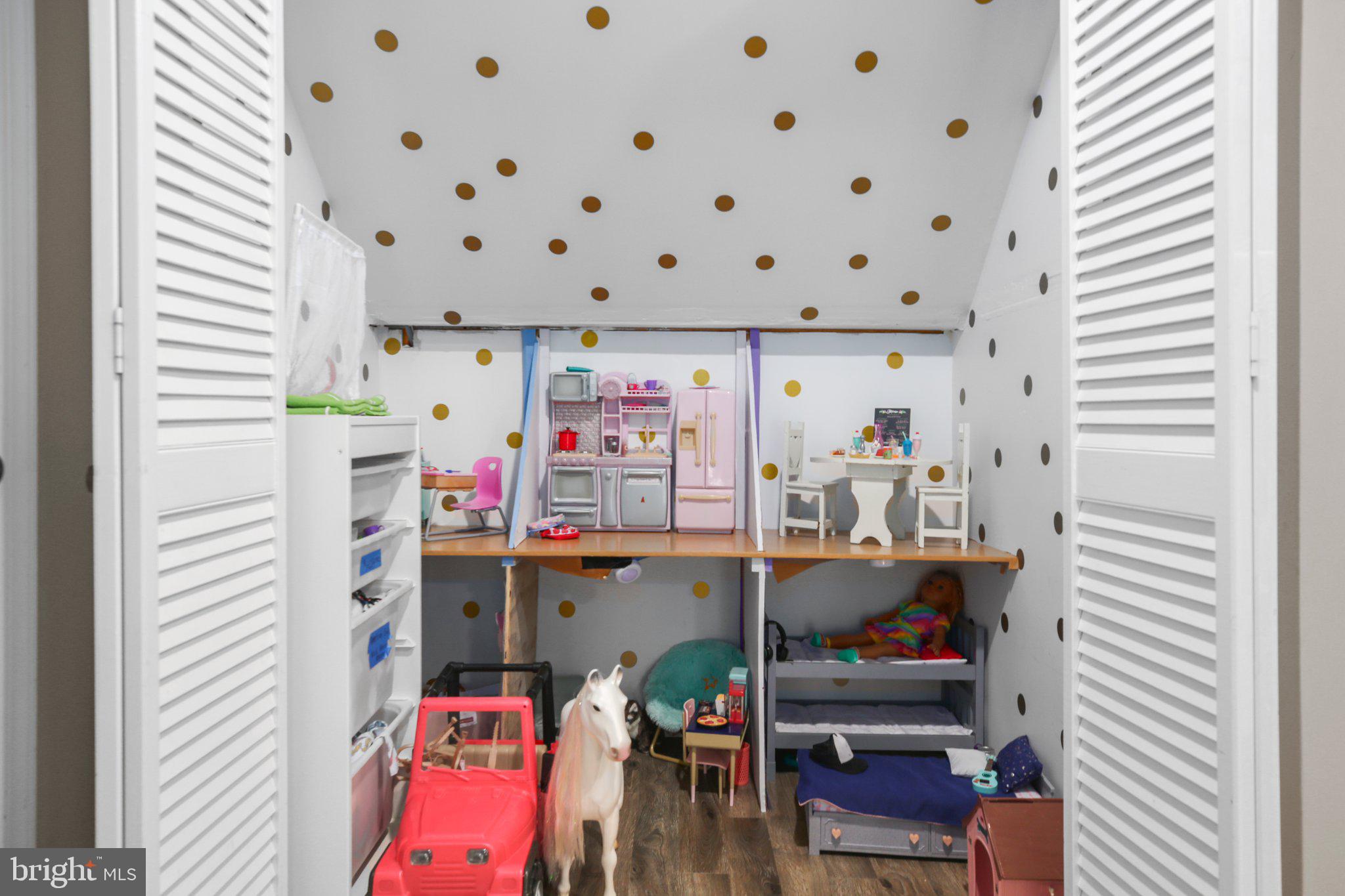 RUFFIN'S POND - Residential