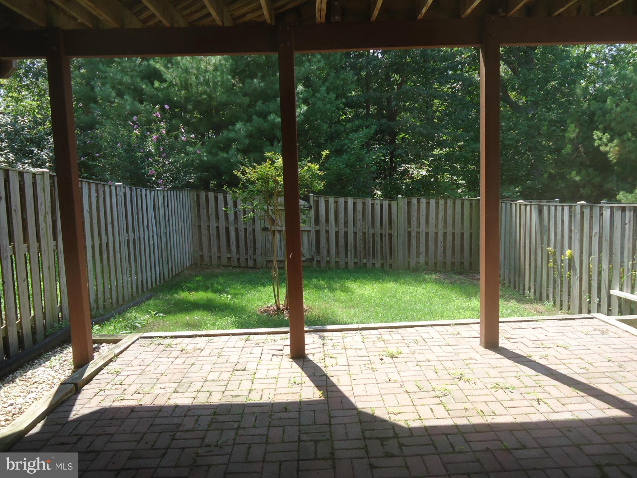 TALL OAKS - Residential Lease