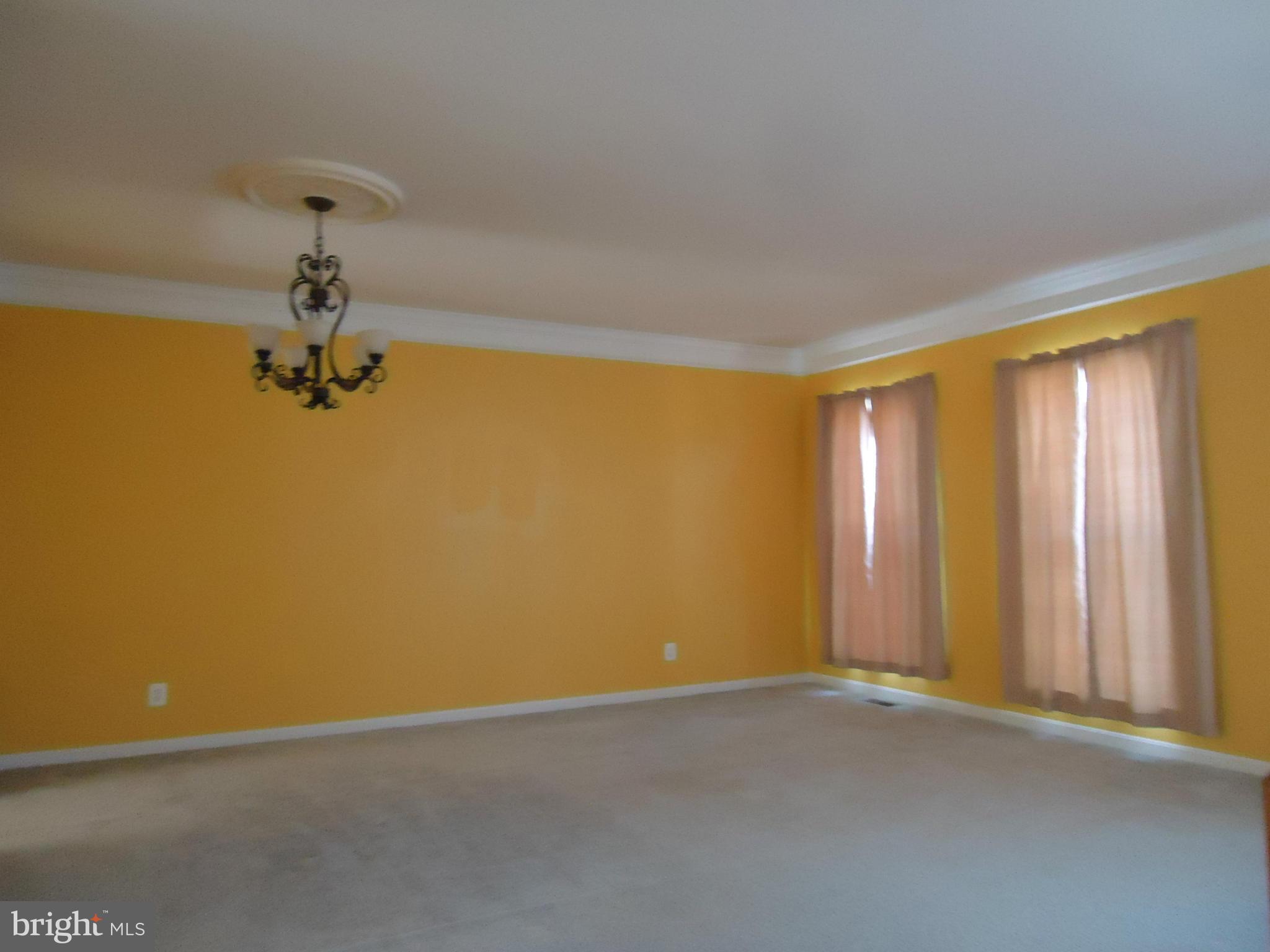 TALL OAKS - Residential Lease