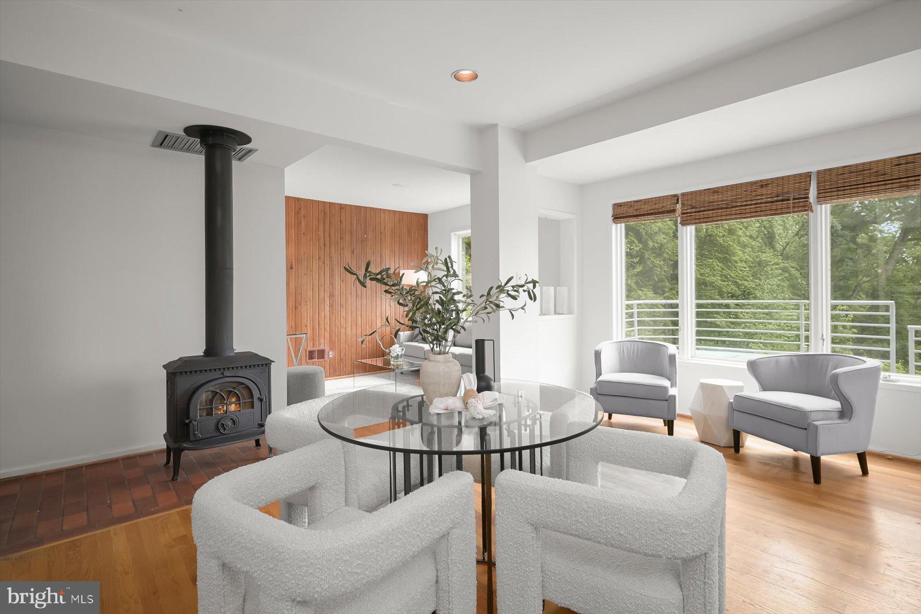 GLEN ECHO HEIGHTS - Residential