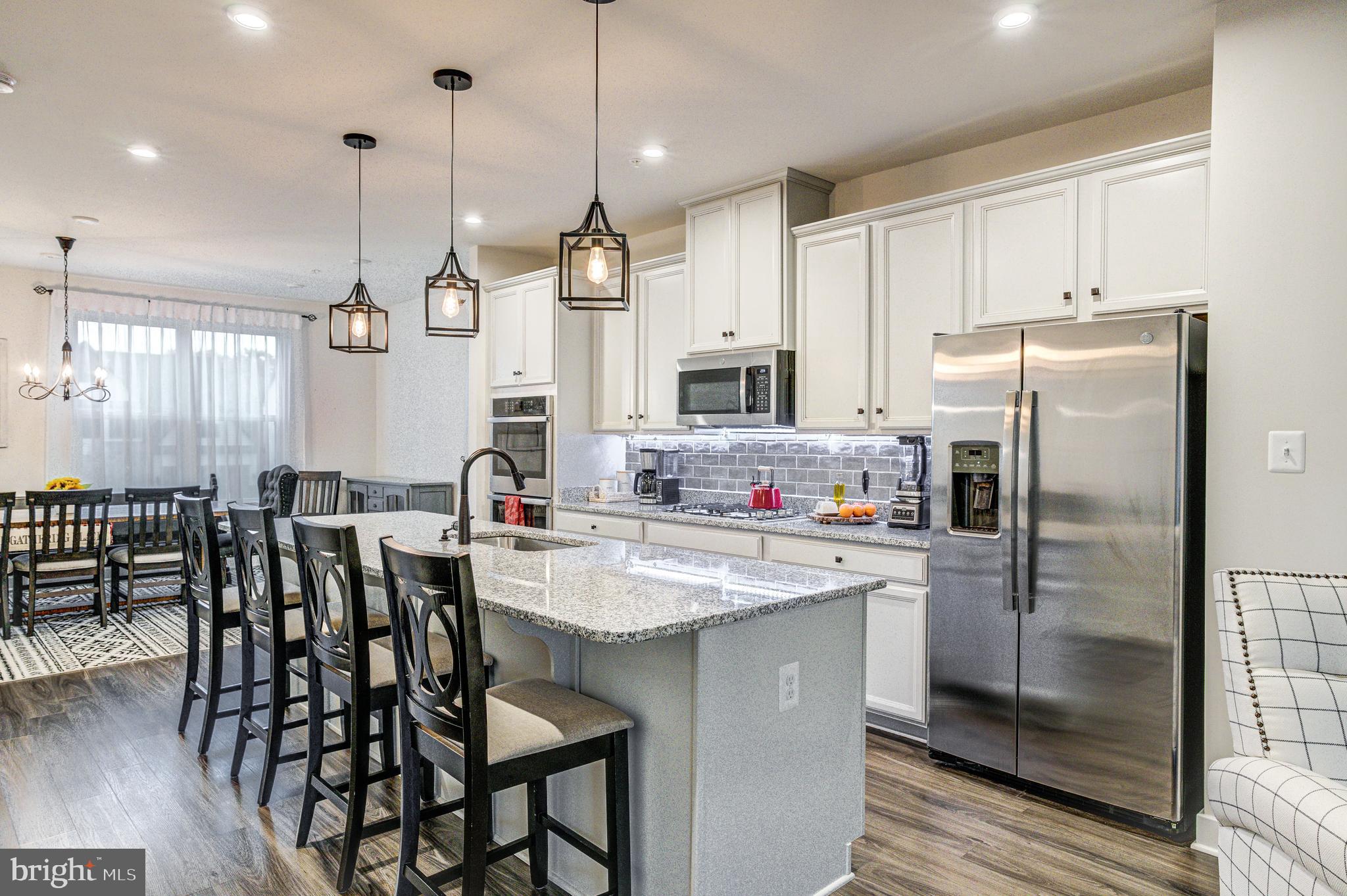 OAKDALE VILLAGE - Residential