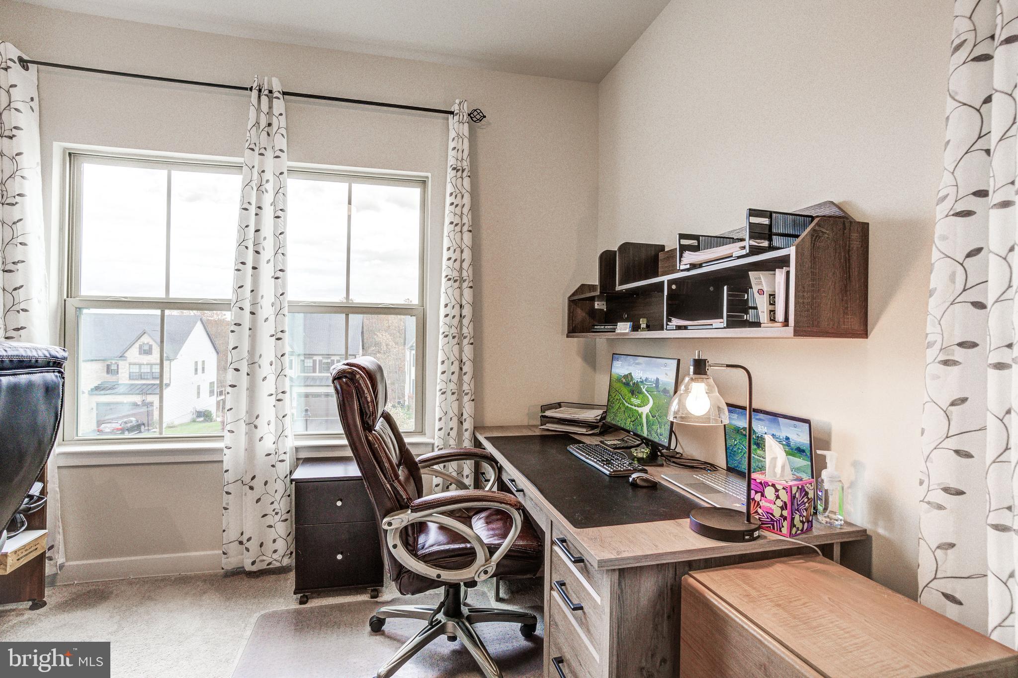 OAKDALE VILLAGE - Residential