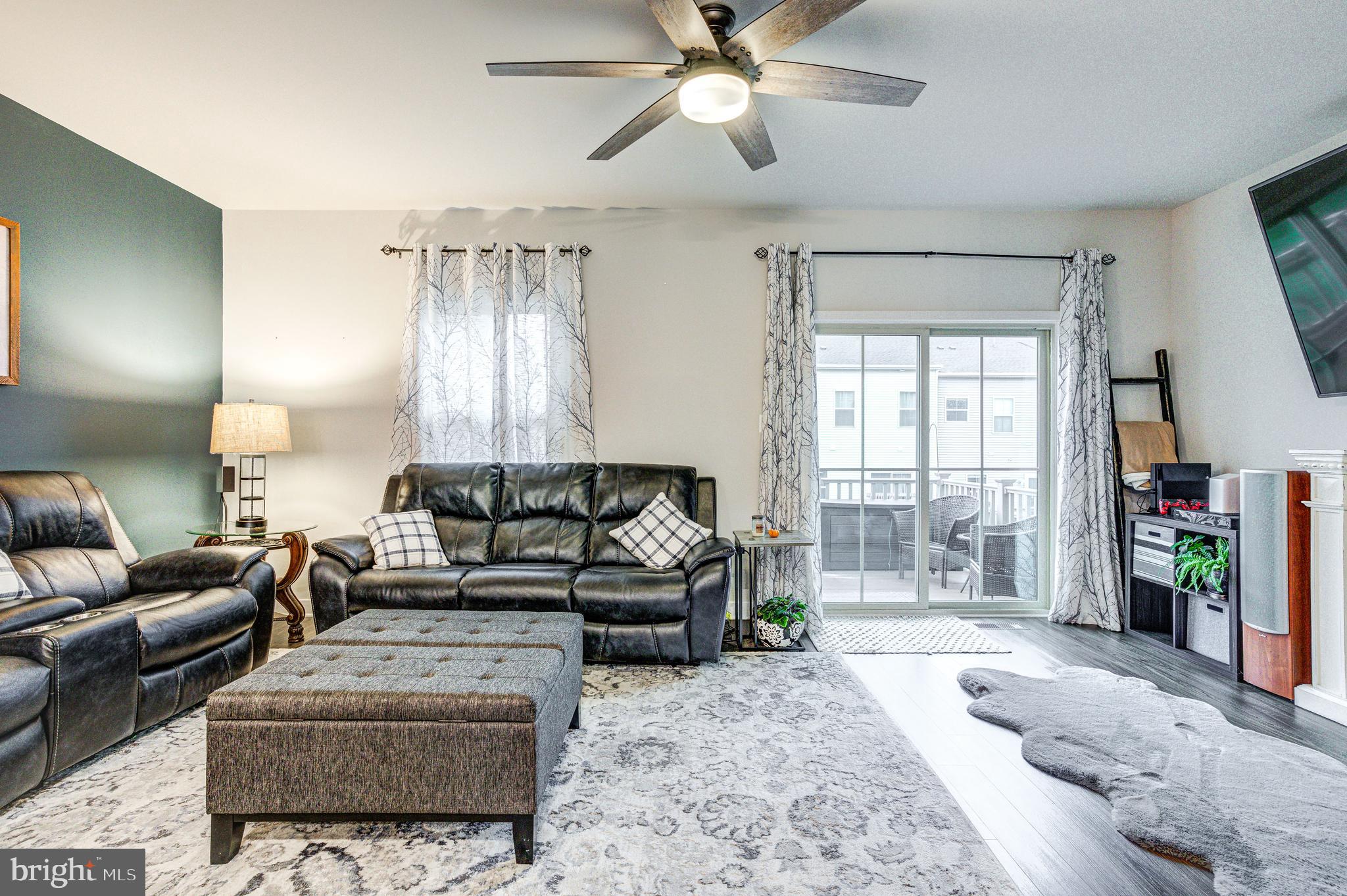 OAKDALE VILLAGE - Residential