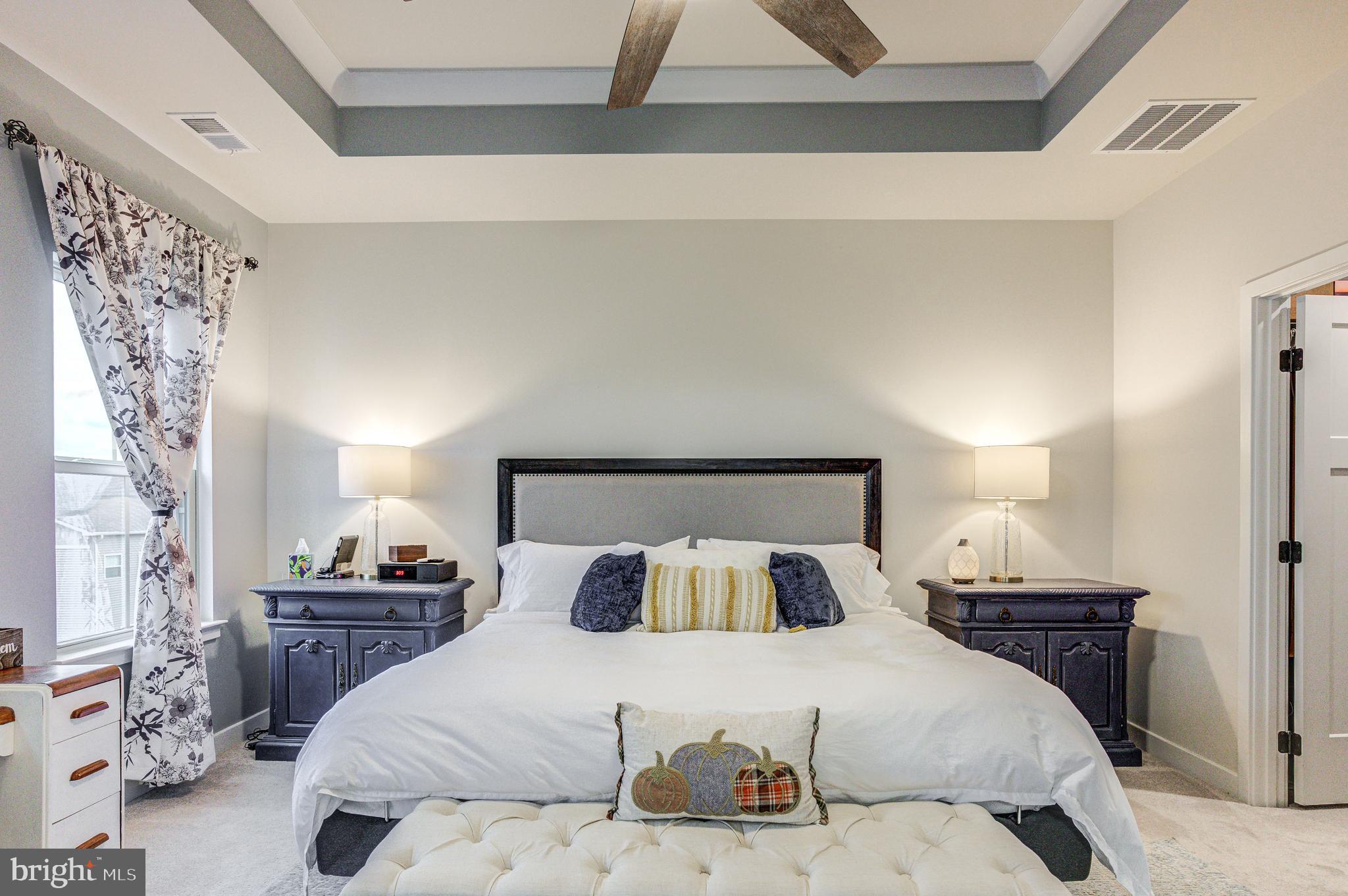 OAKDALE VILLAGE - Residential