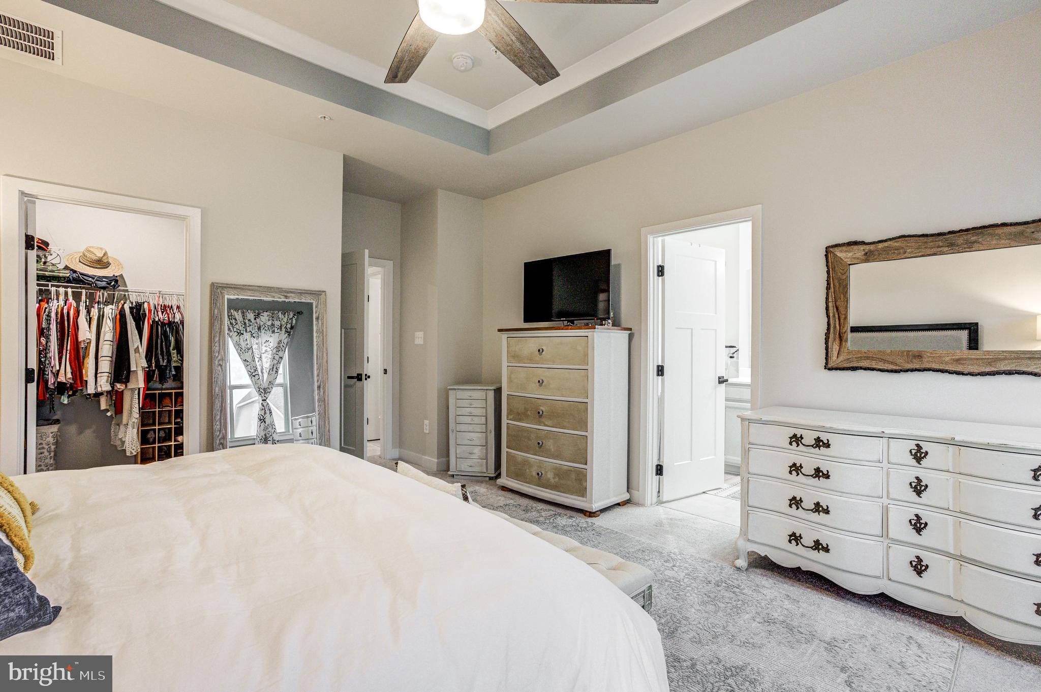 OAKDALE VILLAGE - Residential