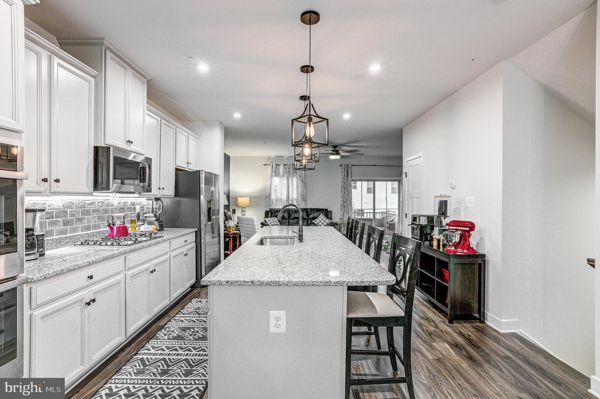 OAKDALE VILLAGE - Residential