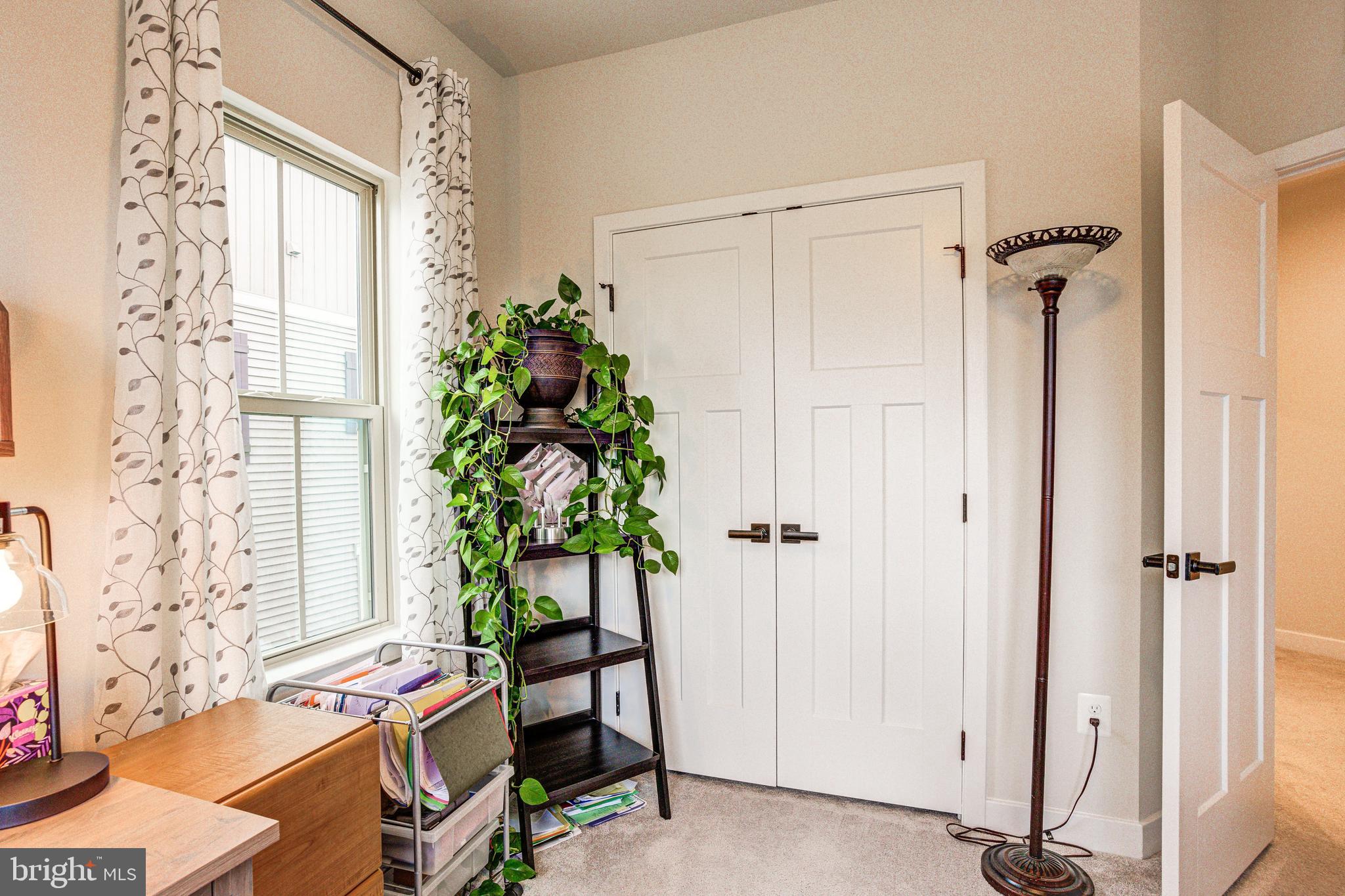 OAKDALE VILLAGE - Residential