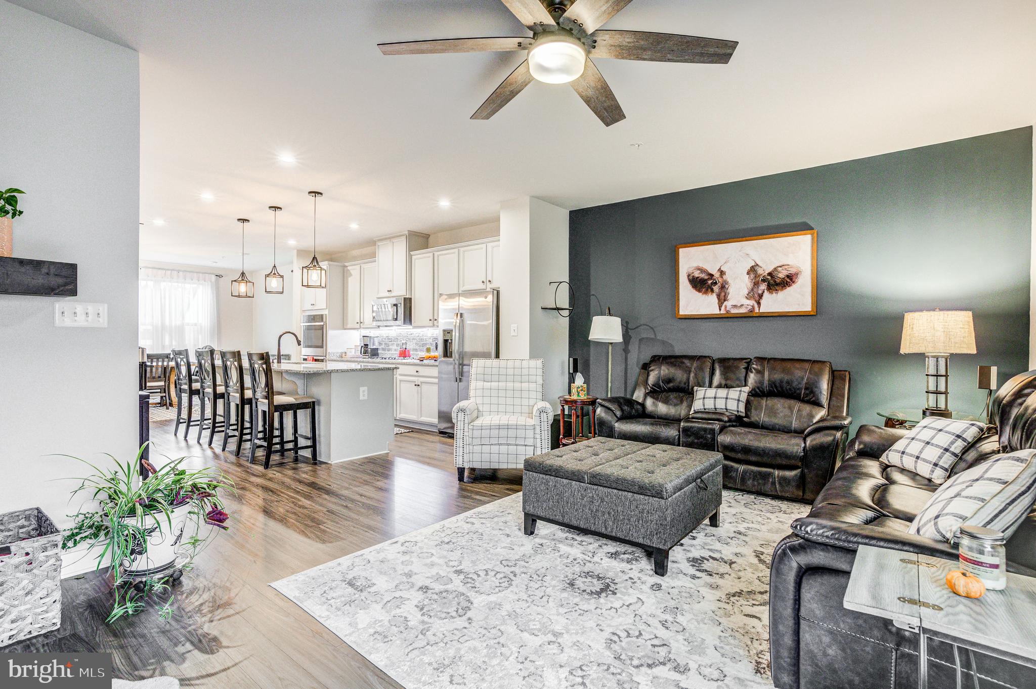 OAKDALE VILLAGE - Residential