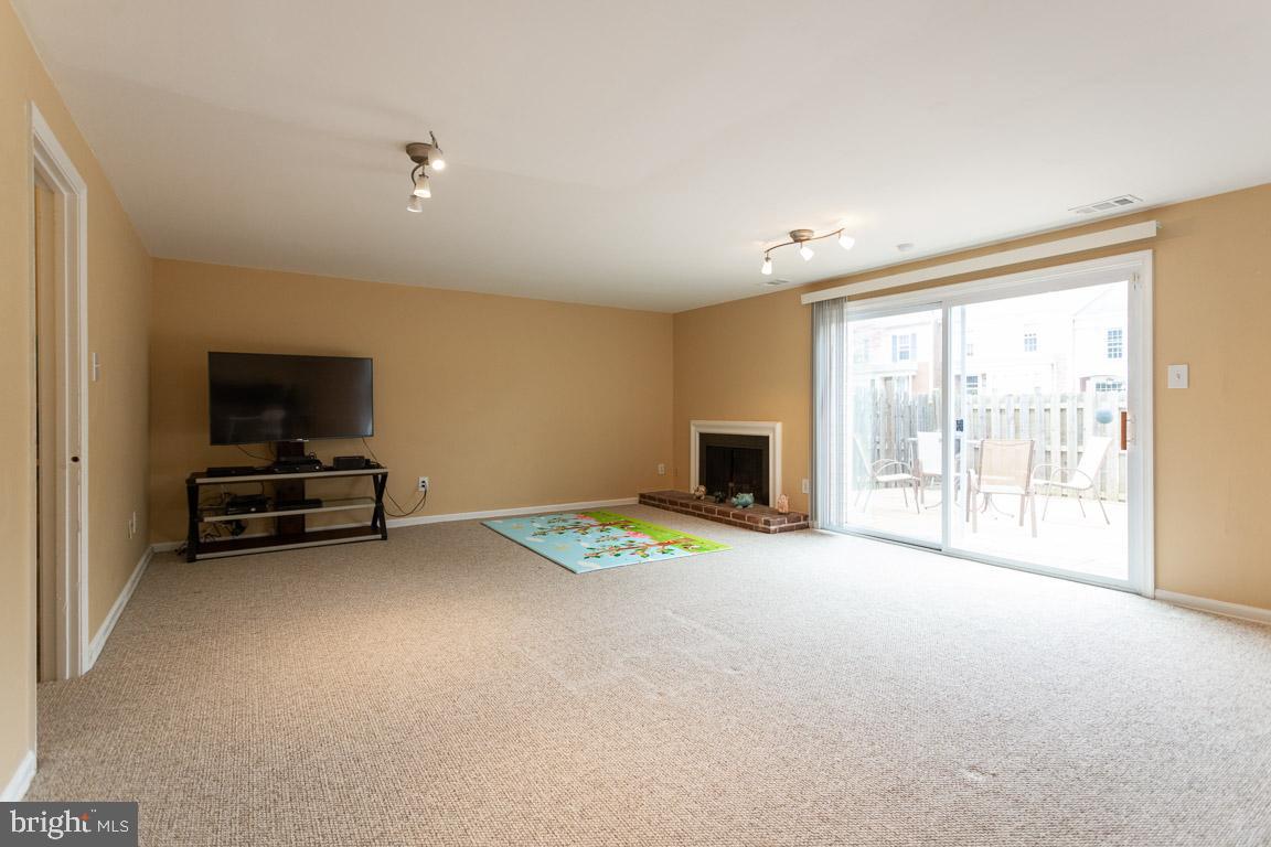 GLEN COVE - Residential
