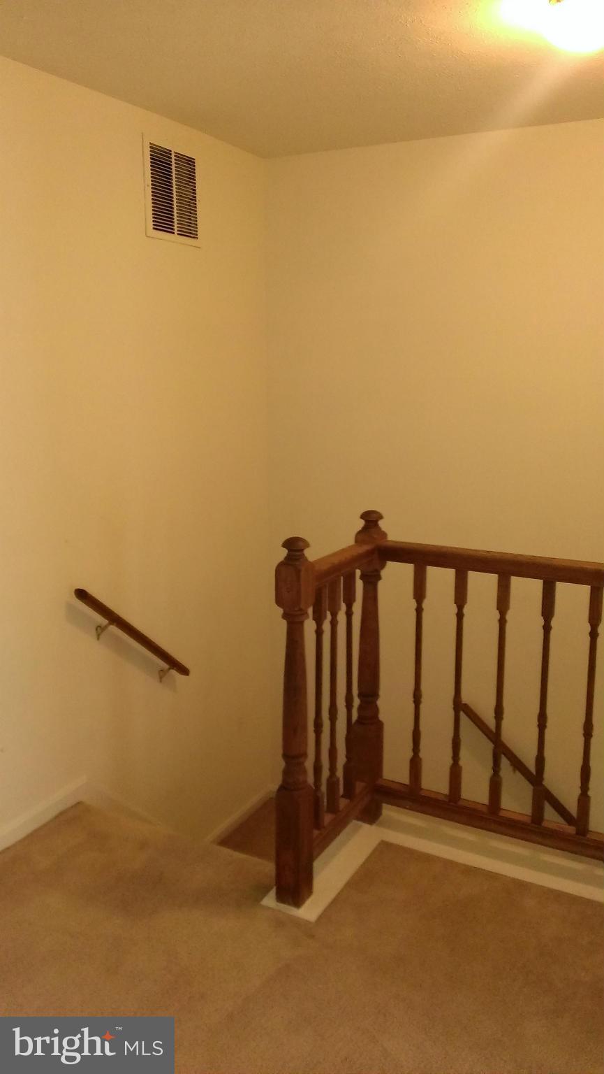 HUNTING QUARTERS - Residential Lease