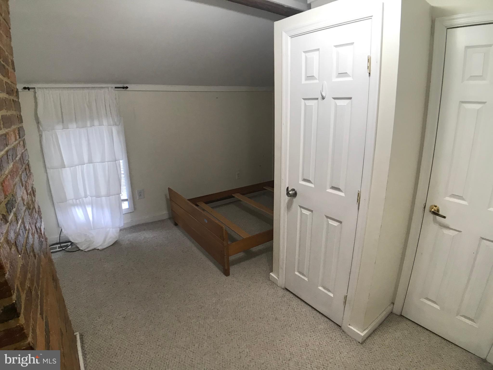 HOLLINS MARKET - Residential Lease