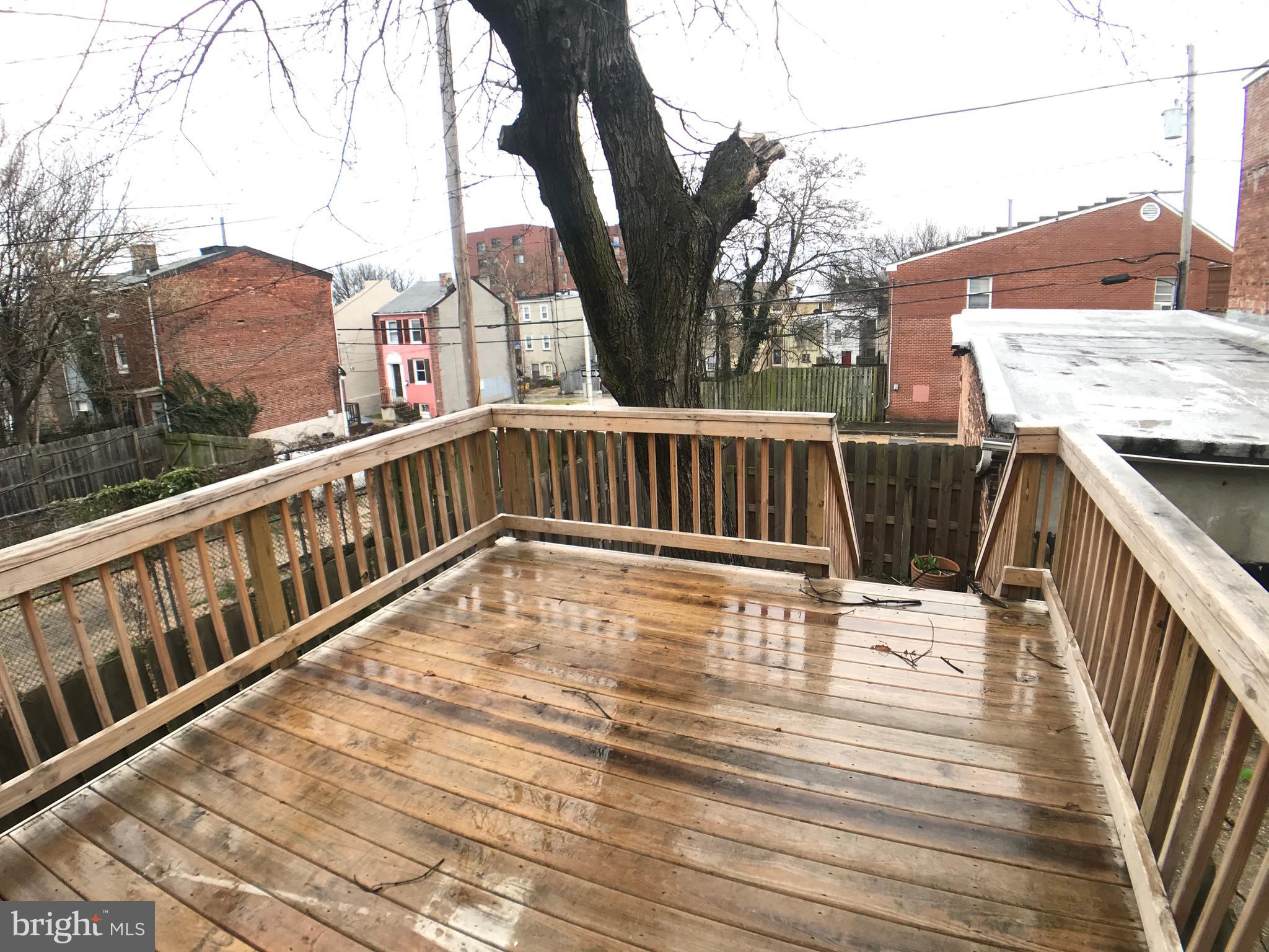 HOLLINS MARKET - Residential Lease