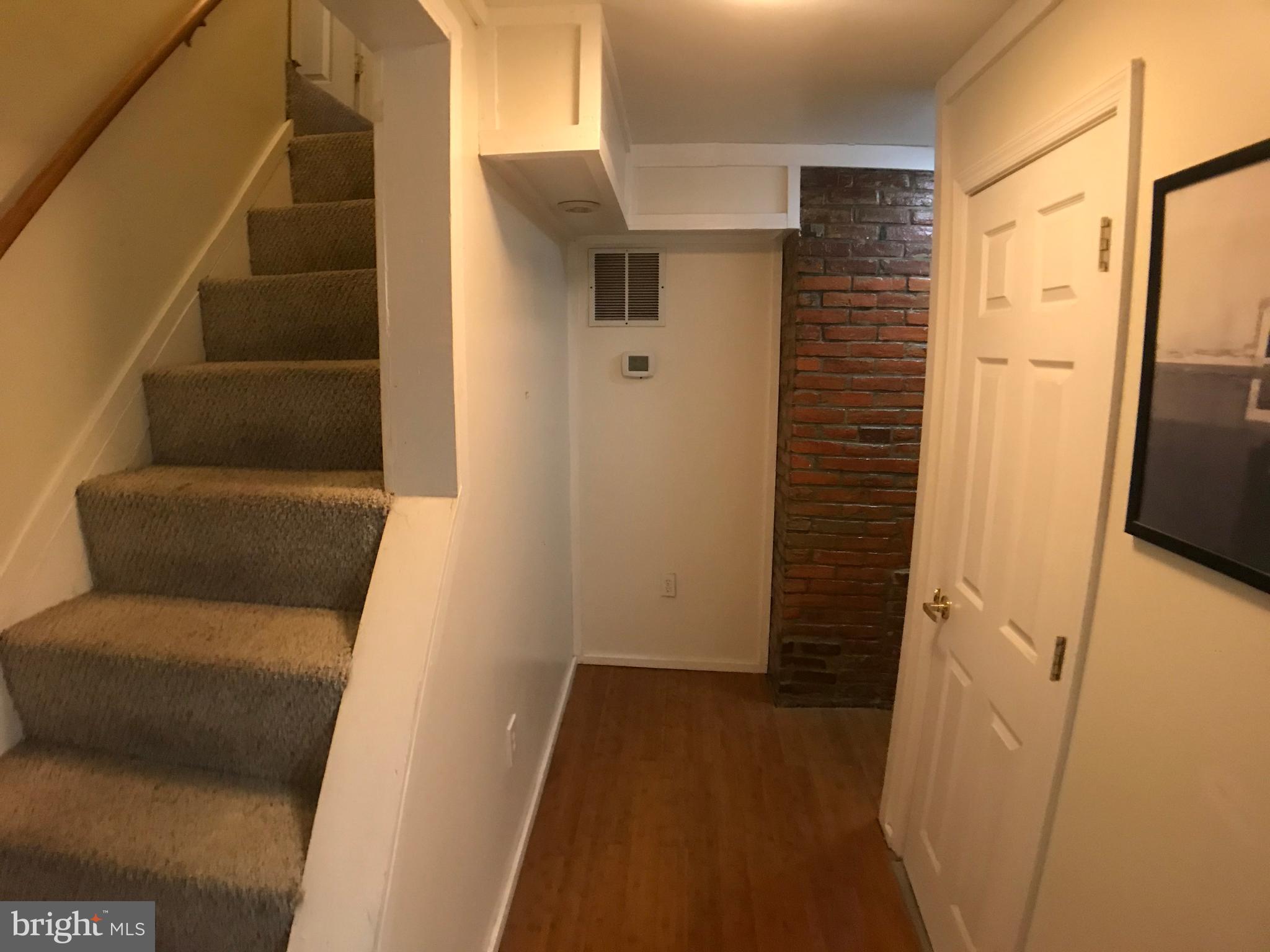 HOLLINS MARKET - Residential Lease