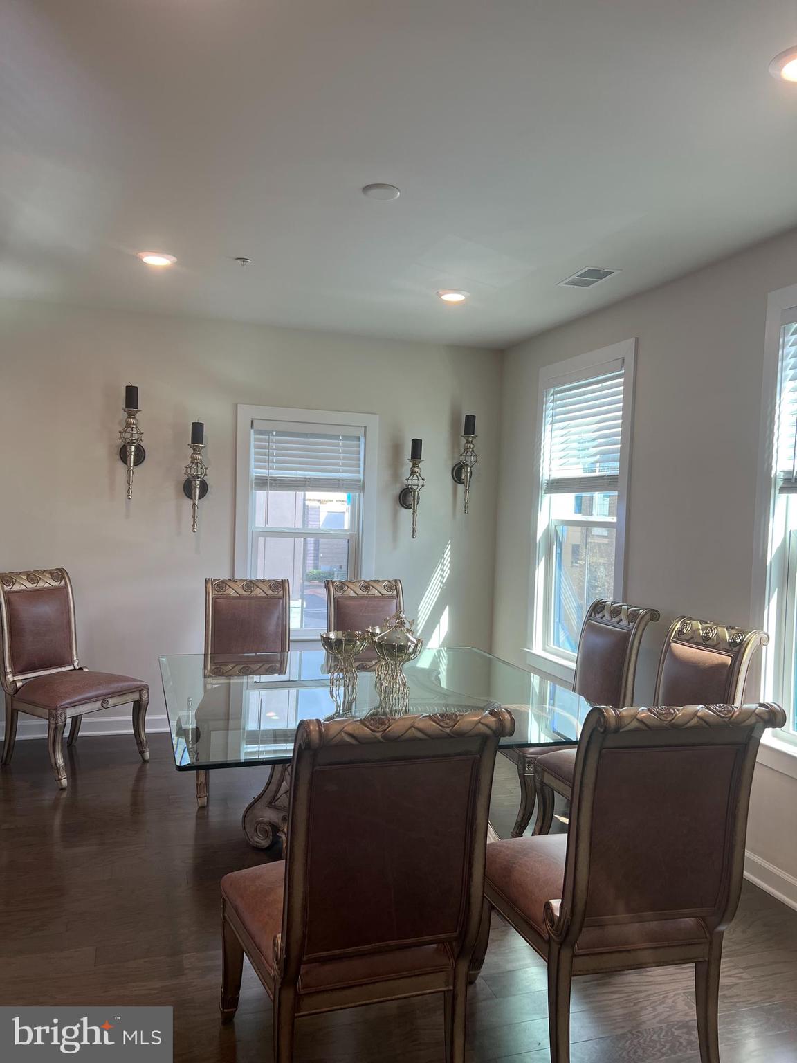 ONE LOUDOUN - Residential Lease